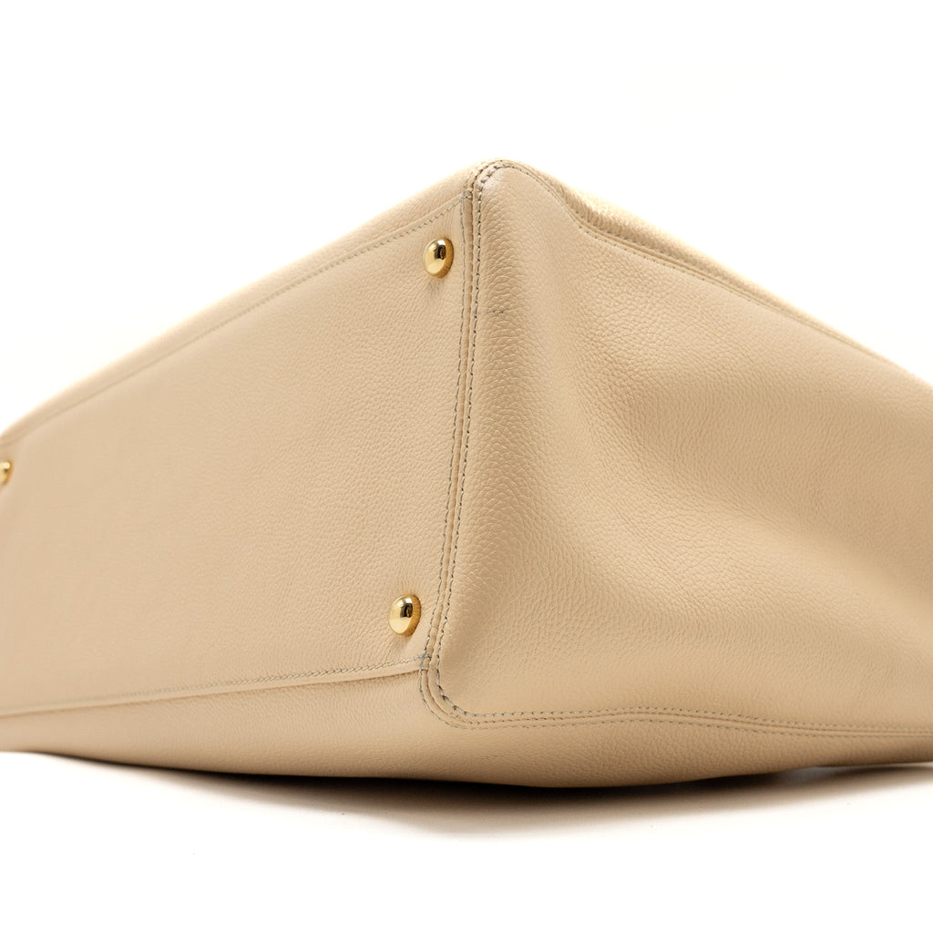 CHANEL CERF TOTE BAG GRAINED CALFSKIN BEIGE GHW