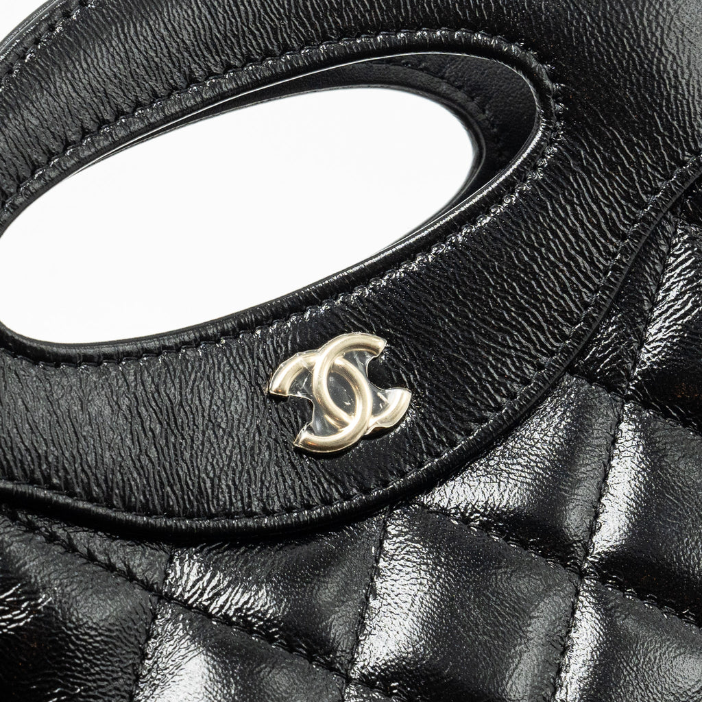 CHANEL MINI 31 CLUTCH WITH CHAIN SHINY CALFSKIN BLACK LGHW (MICROCHIP)