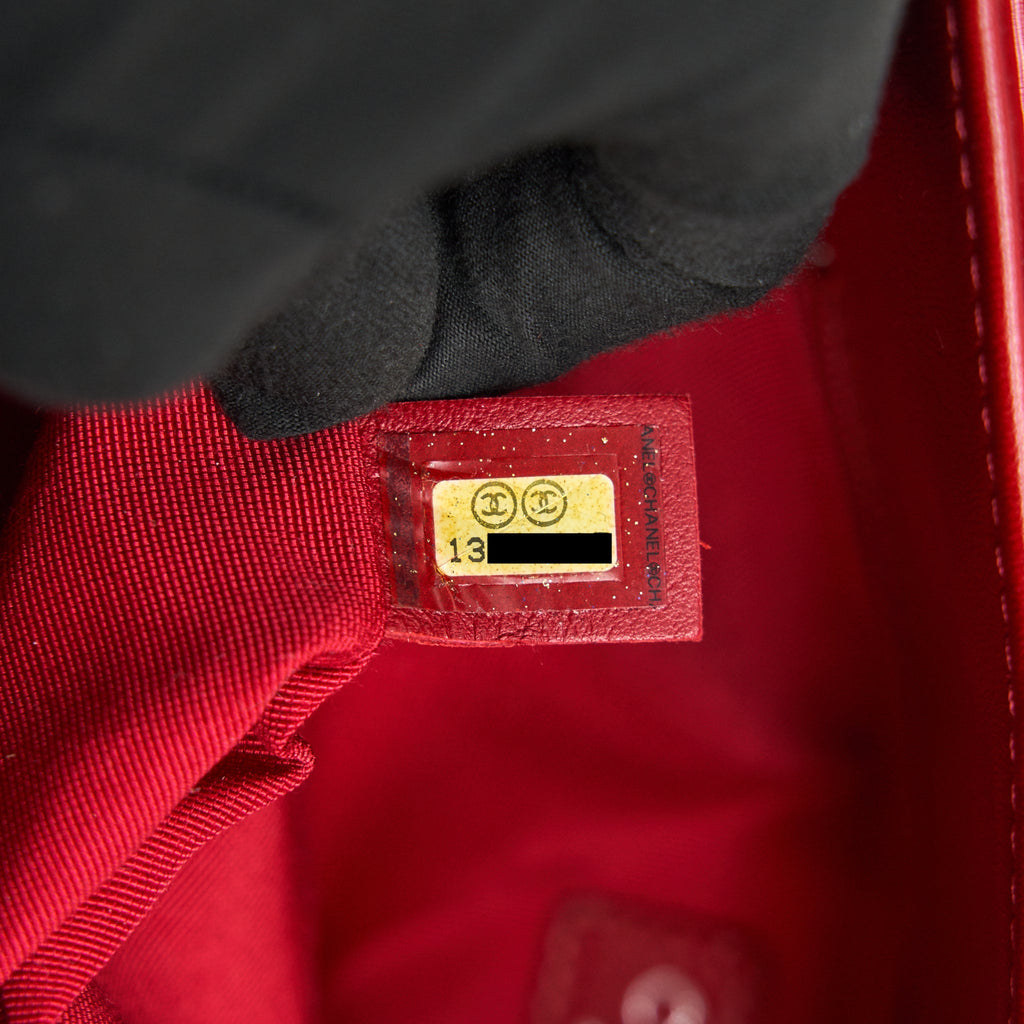 CHANEL PATENT LEATHER TOTE BAG WITH CHAIN IN RED SHW