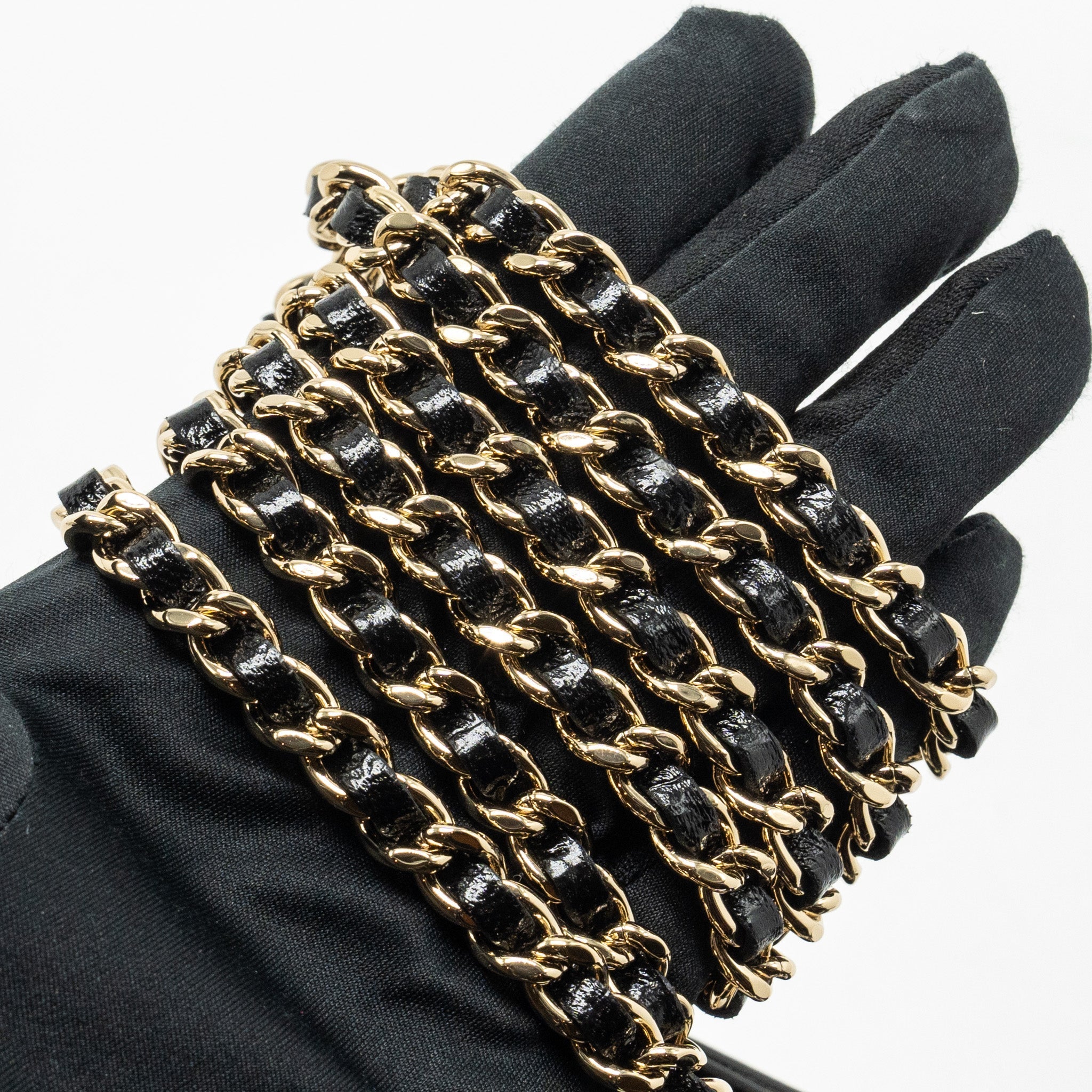 CHANEL MINI 31 CLUTCH WITH CHAIN SHINY CALFSKIN BLACK LGHW (MICROCHIP)