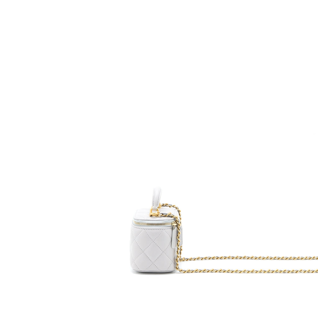 CHANEL 21A TOP HANDLE MINI VANITY WITH CHAIN LAMBSKIN LIGHT GREY GHW