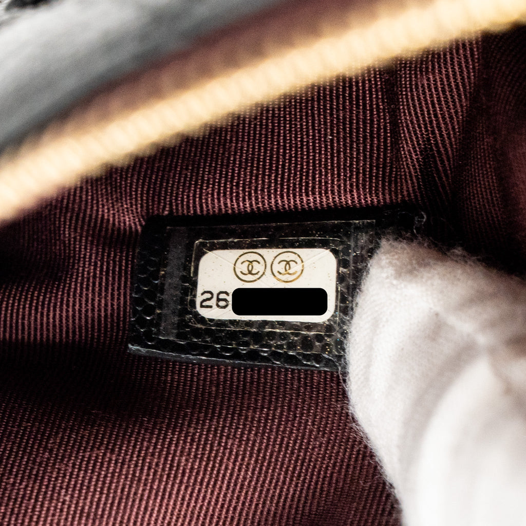 CHANEL CLASSIC O-CASE POUCH/CLUTCH CAVIAR BLACK GHW