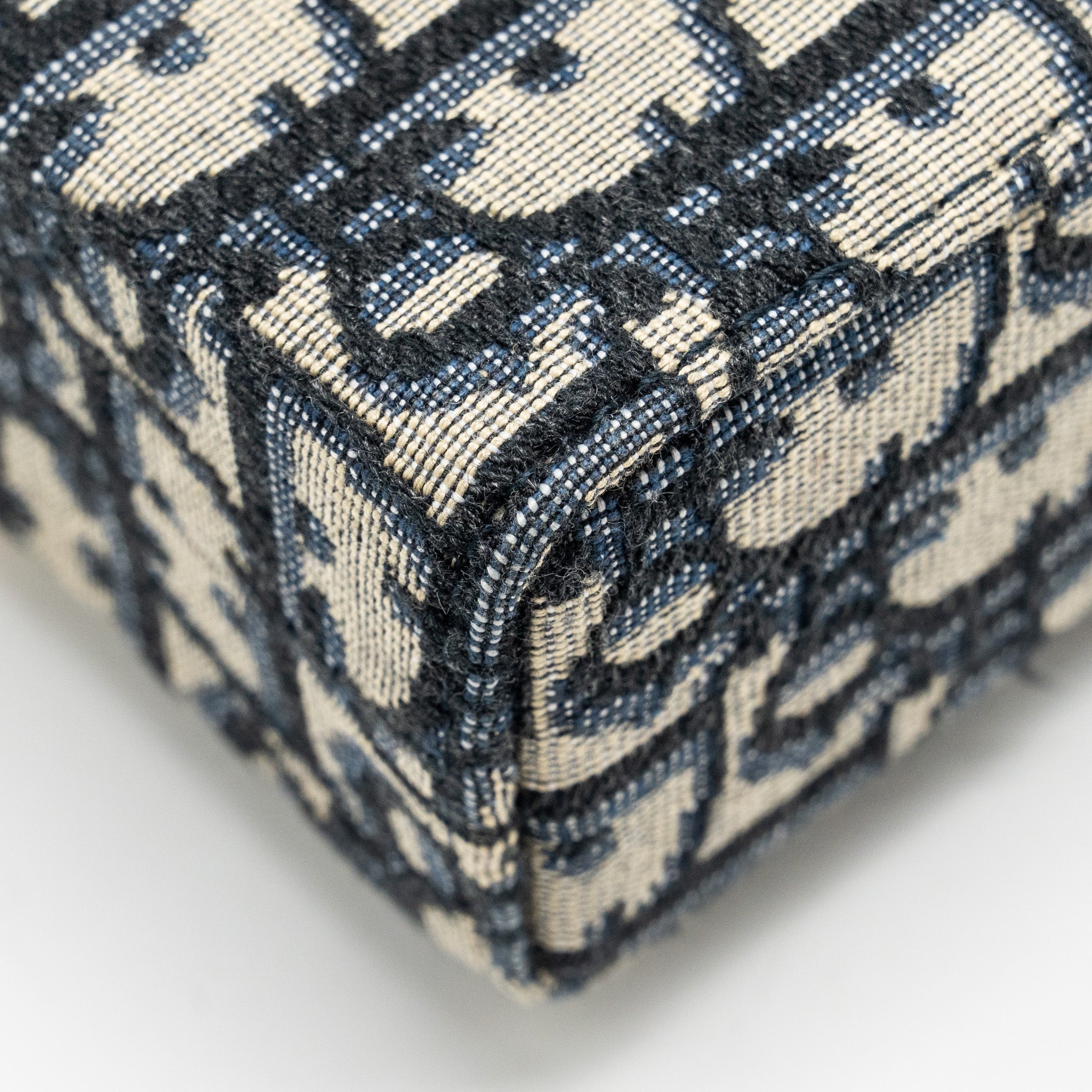 DIOR 30 MONTAIGNE BOX BLUE OBLIQUE JACQUARD GHW
