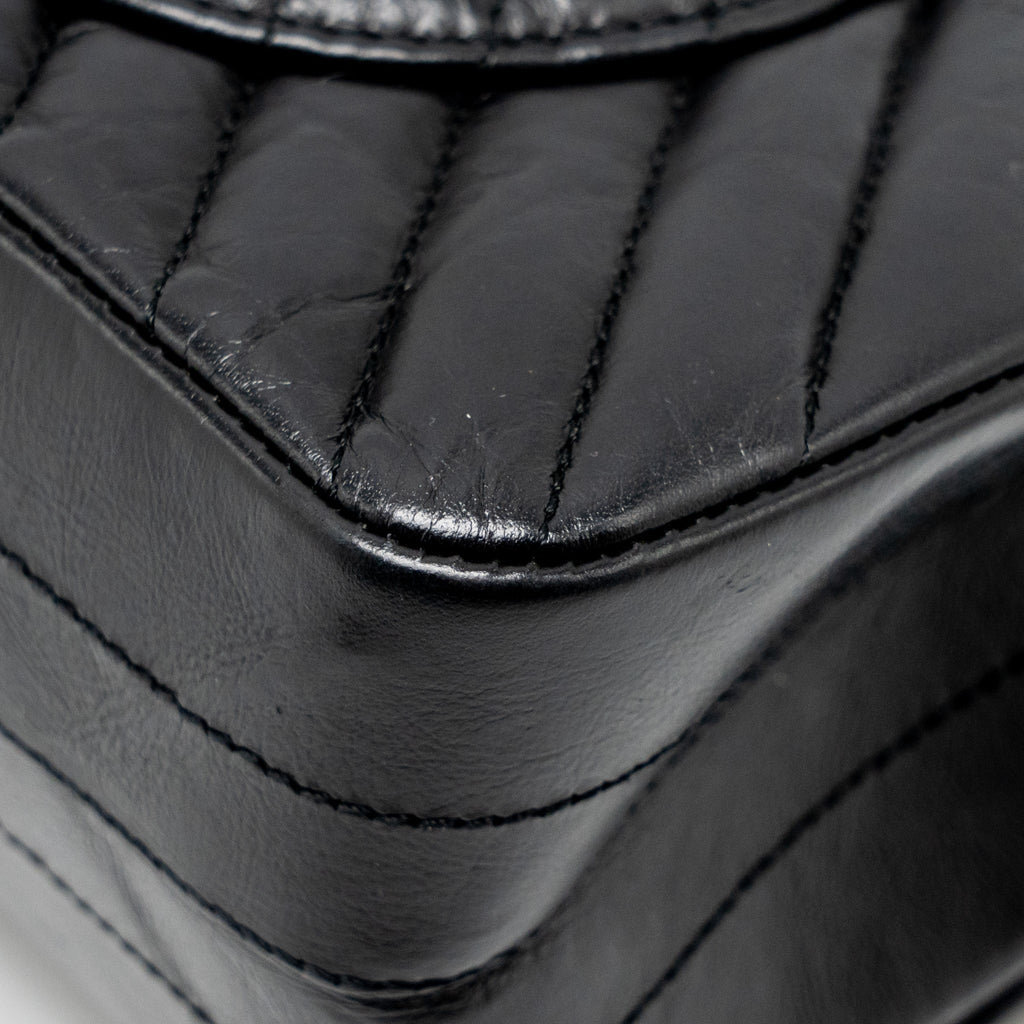 CHANEL SMALL 2.55 REISSUE DOUBLE FLAP BAG CHEVRON AGED CALFSKIN SO BLACK