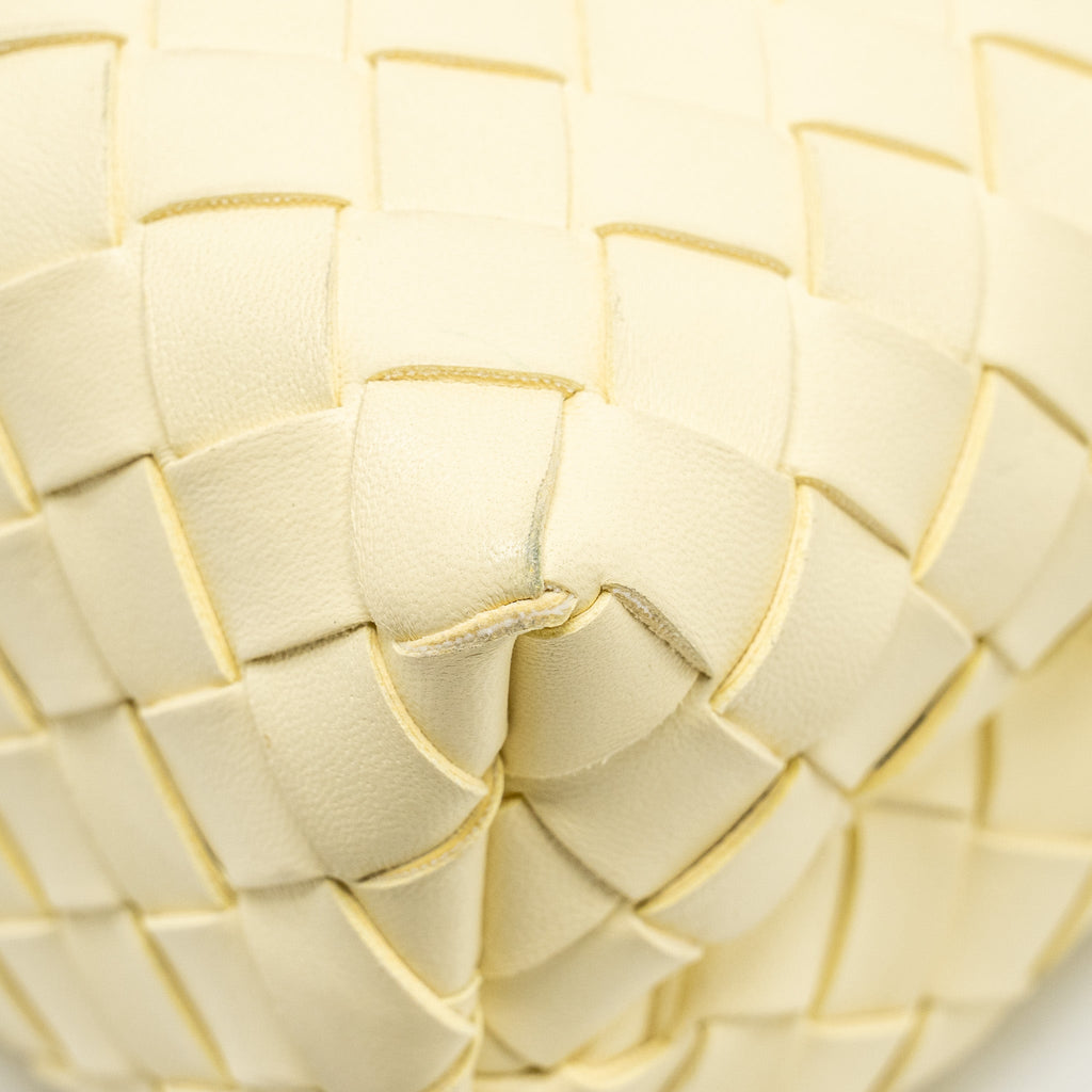 BOTTEGA VENETA SMALL ANDIAMO BAG LAMBSKIN LIGHT YELLOW GHW