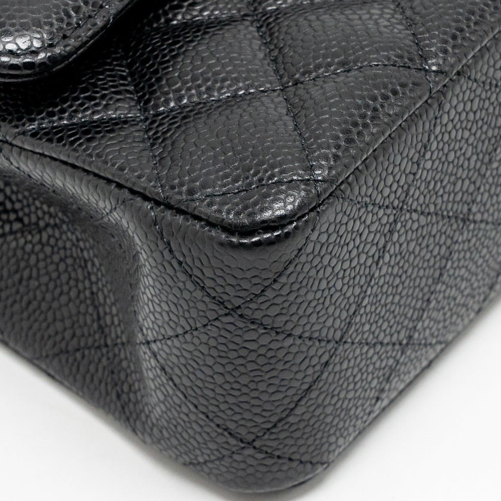 CHANEL MEDIUM CLASSIC DOUBLE FLAP BAG CAVIAR BLACK GHW (MICROCHIP)