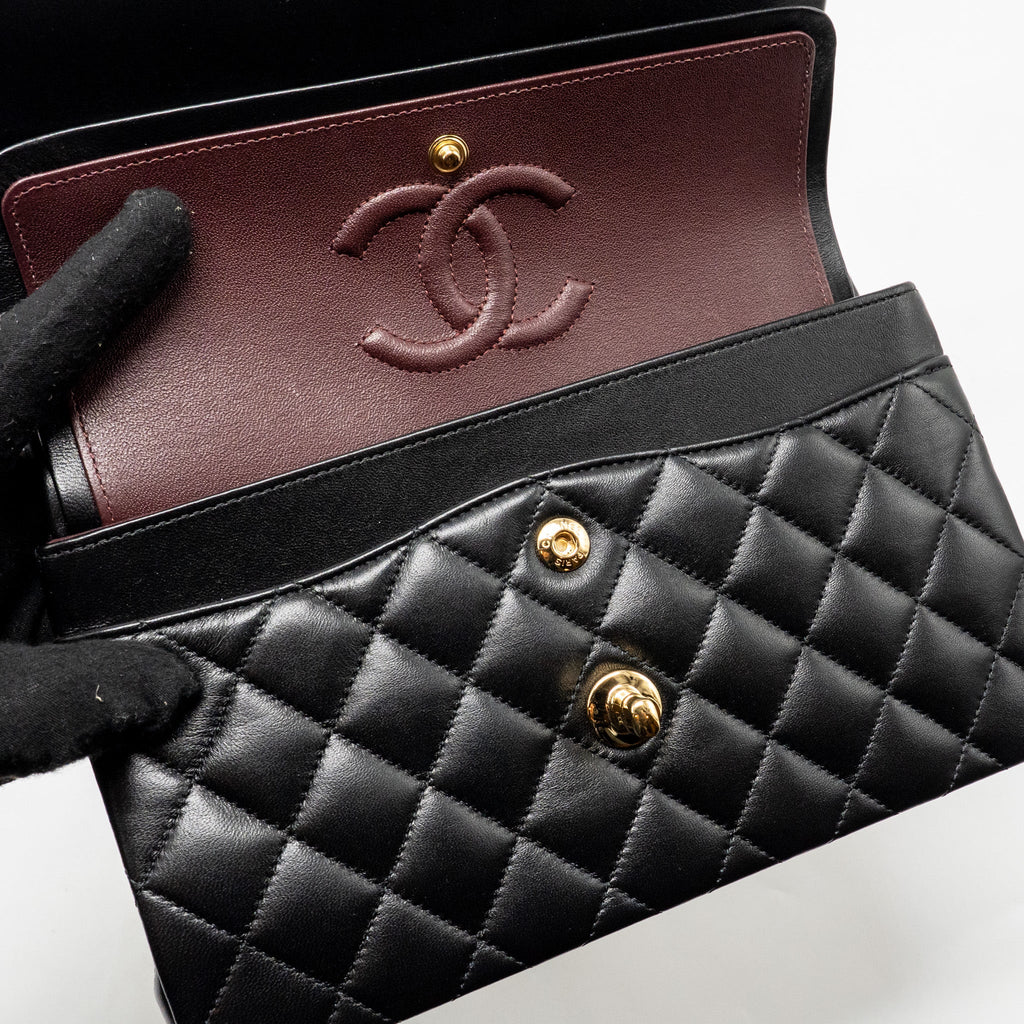 CHANEL SMALL CLASSIC DOUBLE FLAP BAG LAMBSKIN BLACK LGHW (MICROCHIP)