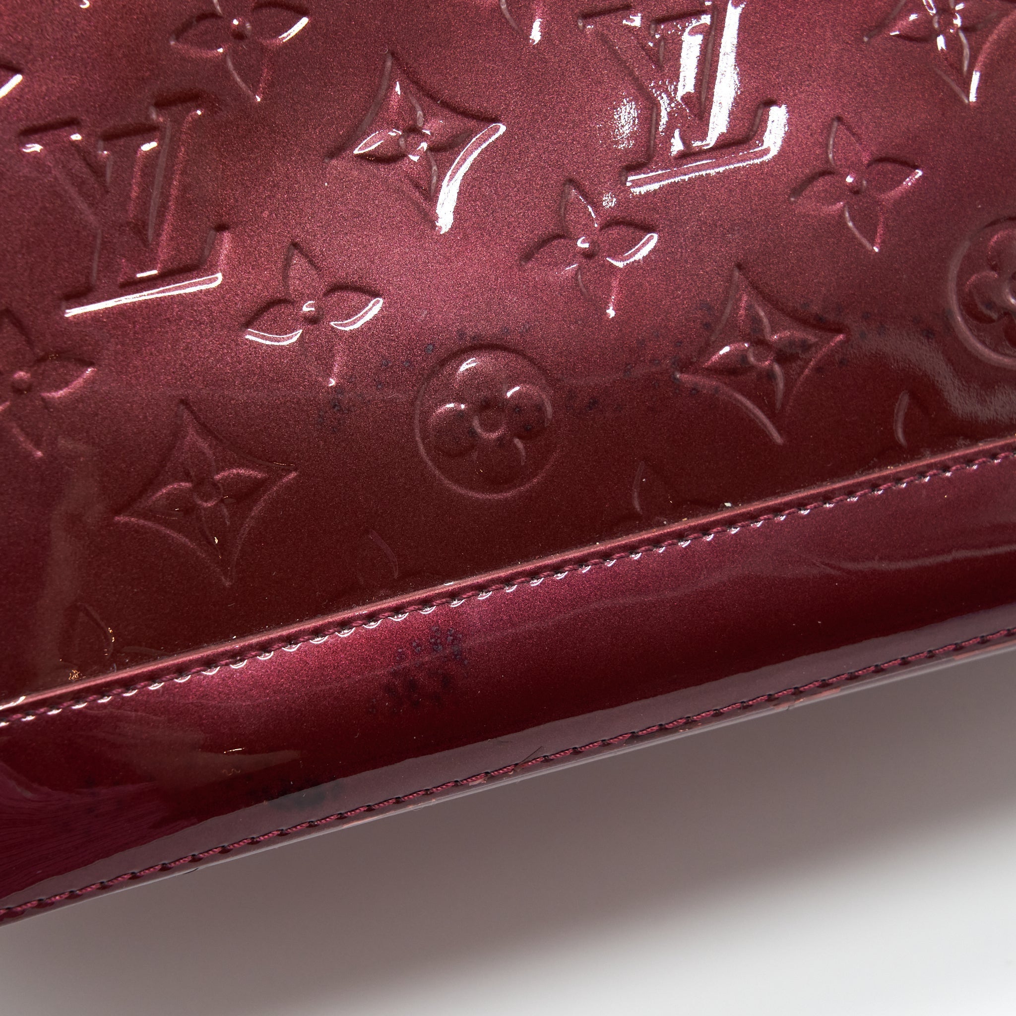 LOUIS VUITTON ALMA PM PATENT AMARANTE GHW