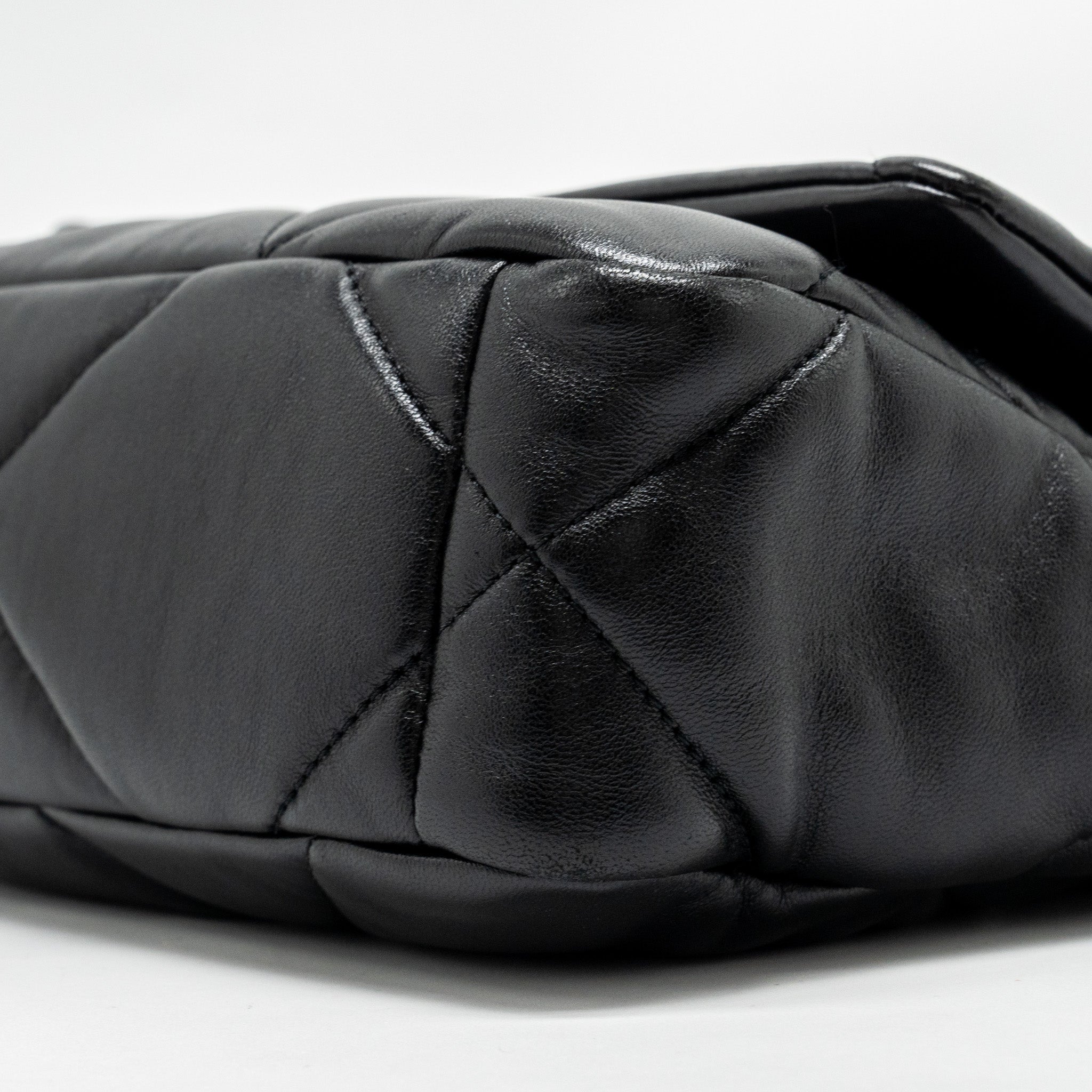 CHANEL SMALL 19 BAG LAMBSKIN BLACK GHW (MICROCHIP)
