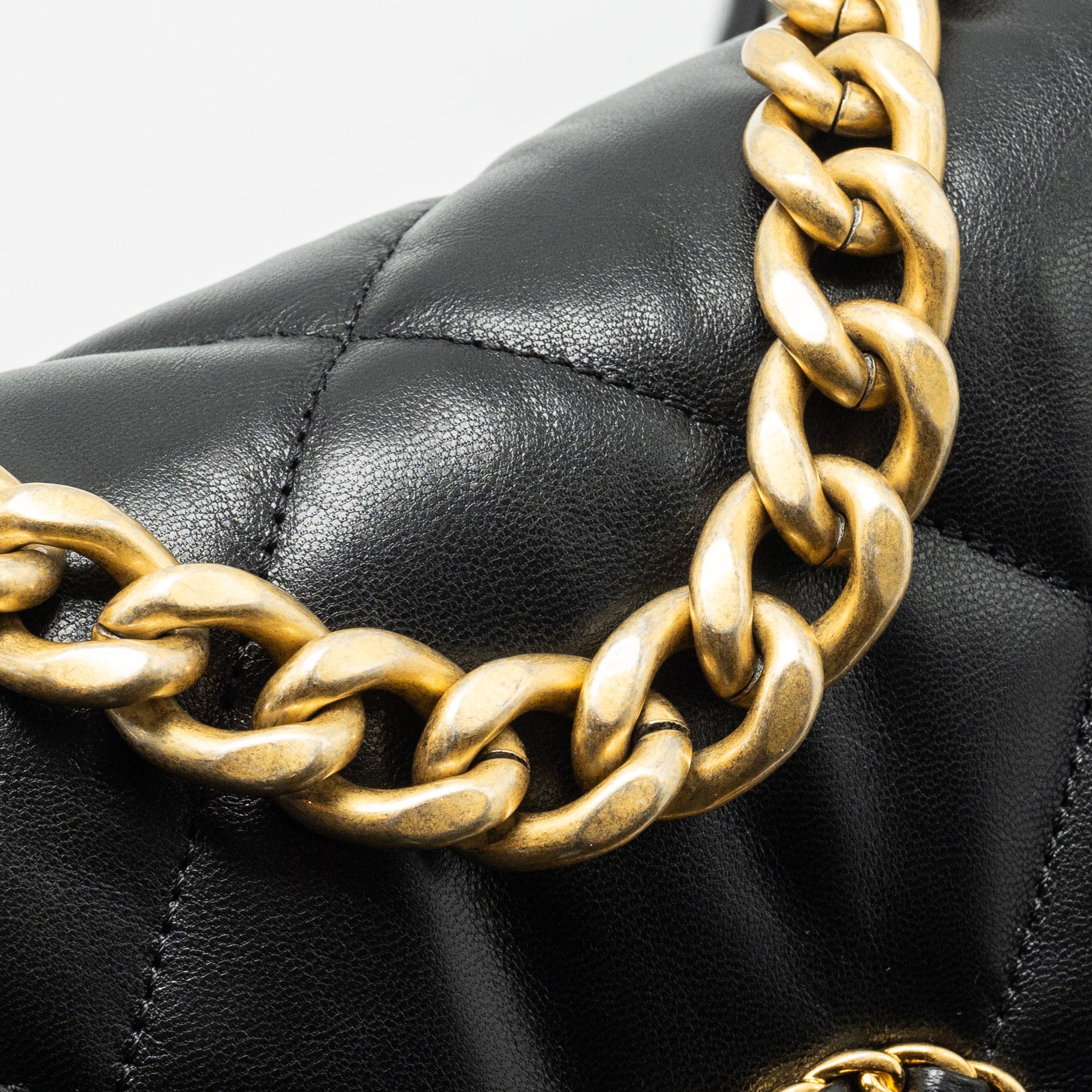CHANEL SMALL 19 BAG GOATSKIN BLACK MULTICOLOUR HARDWARE