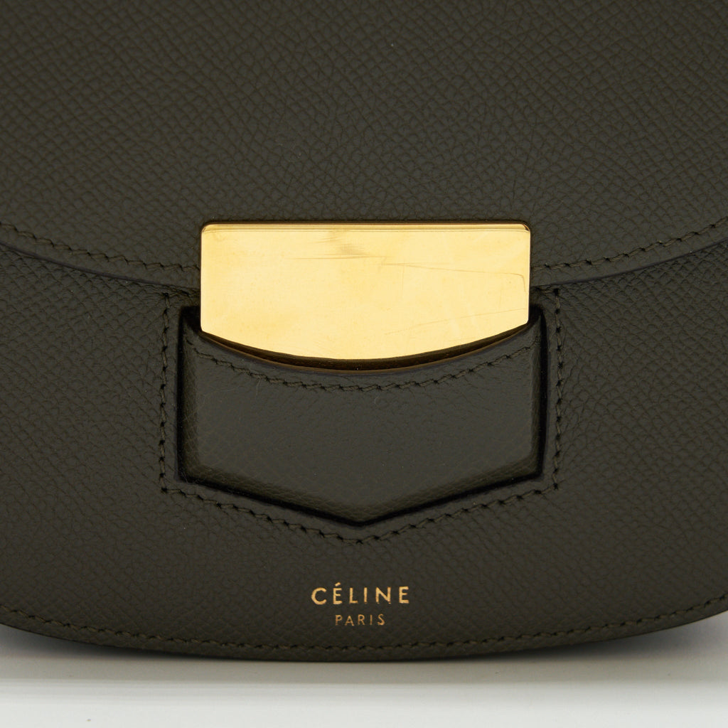 CELINE SMALL TROTTEUR BAG GRAINED CALFSKIN OLIVE GREEN GHW