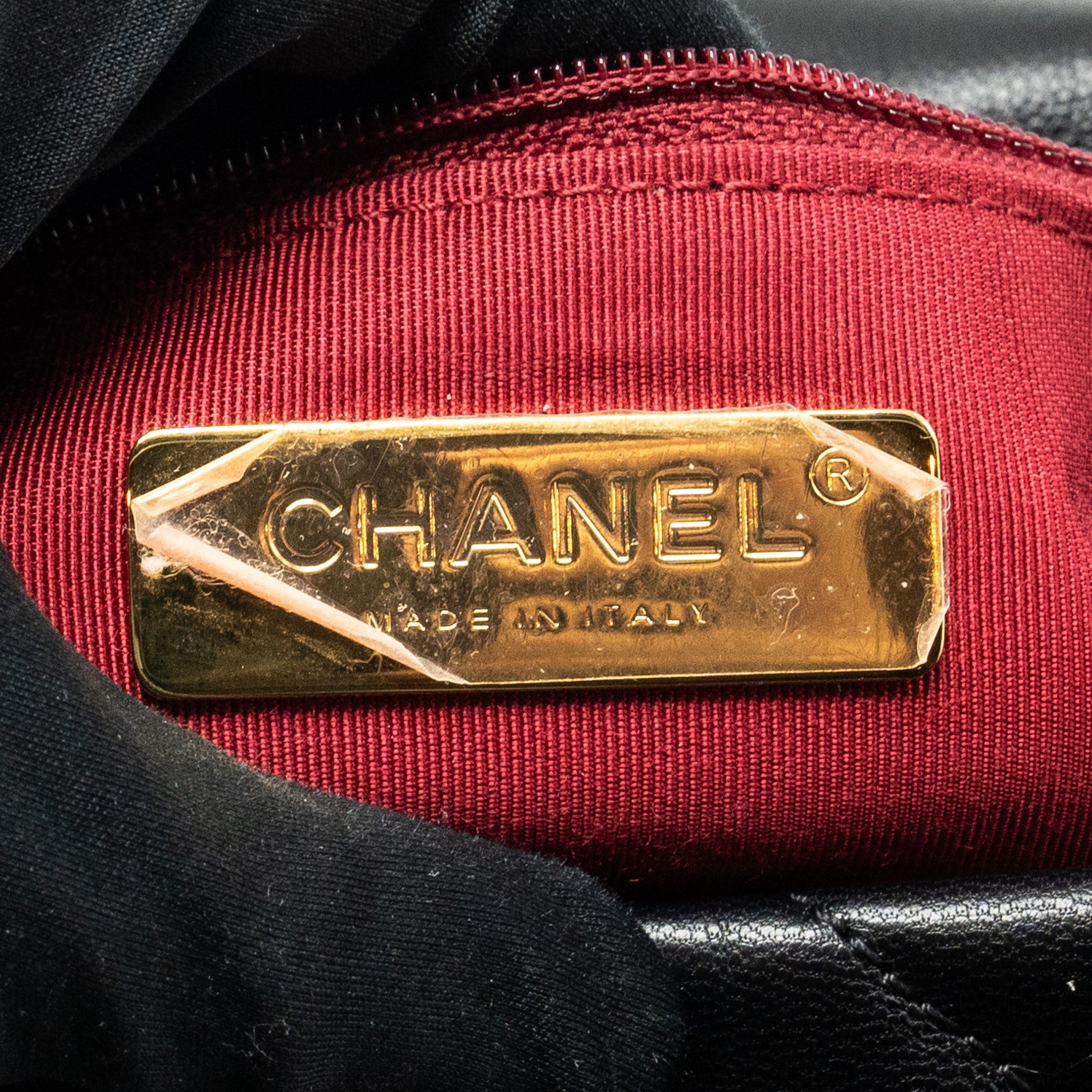 CHANEL SMALL 19 BAG GOATSKIN BLACK MULTICOLOUR HARDWARE