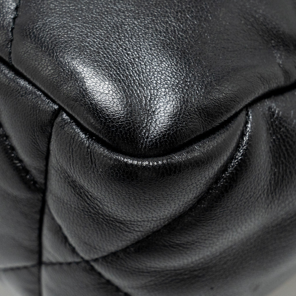 CHANEL SMALL 19 BAG LAMBSKIN BLACK GHW (MICROCHIP)