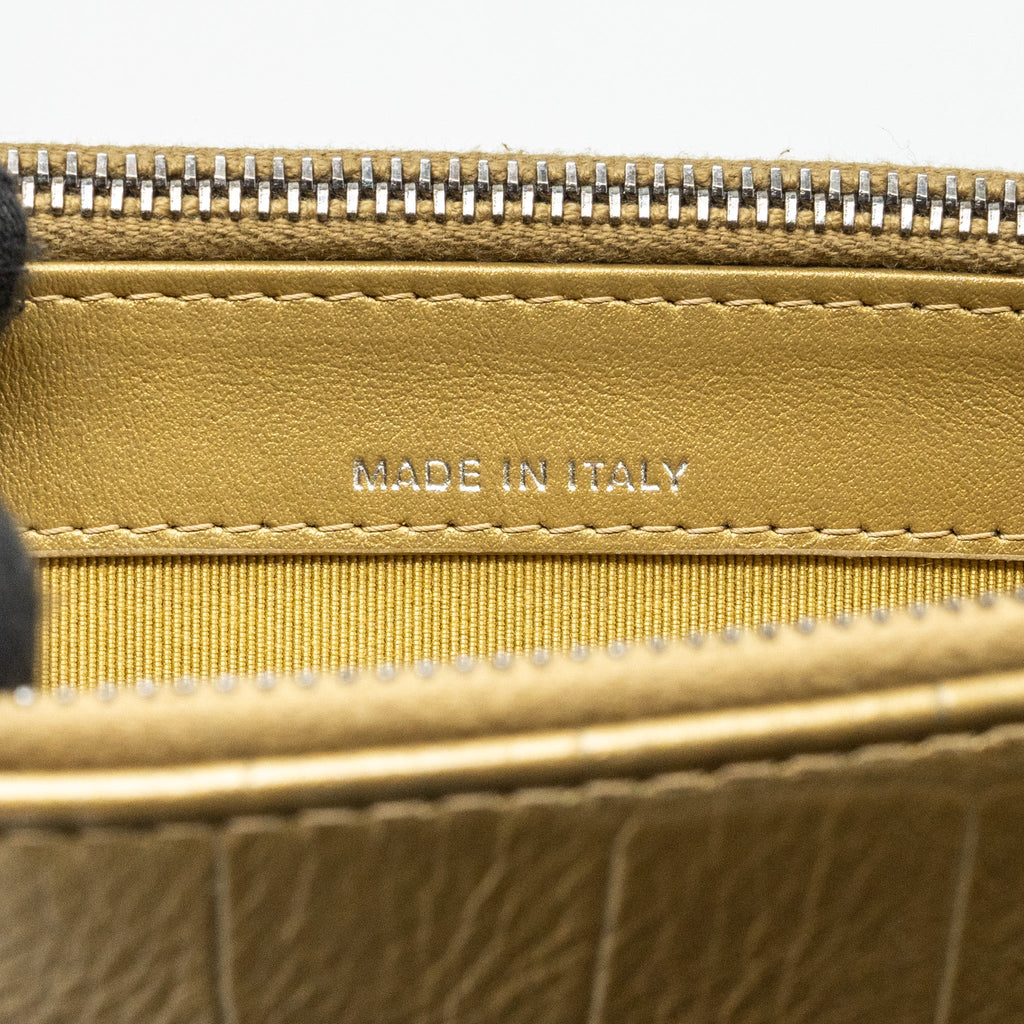 CHANEL GABRIELLE DOUBLE ZIP CLUTCH ON CHAIN CROCODILE-EMBOSSED CALFSKIN GOLD MULTICOLOUR HARDWARE