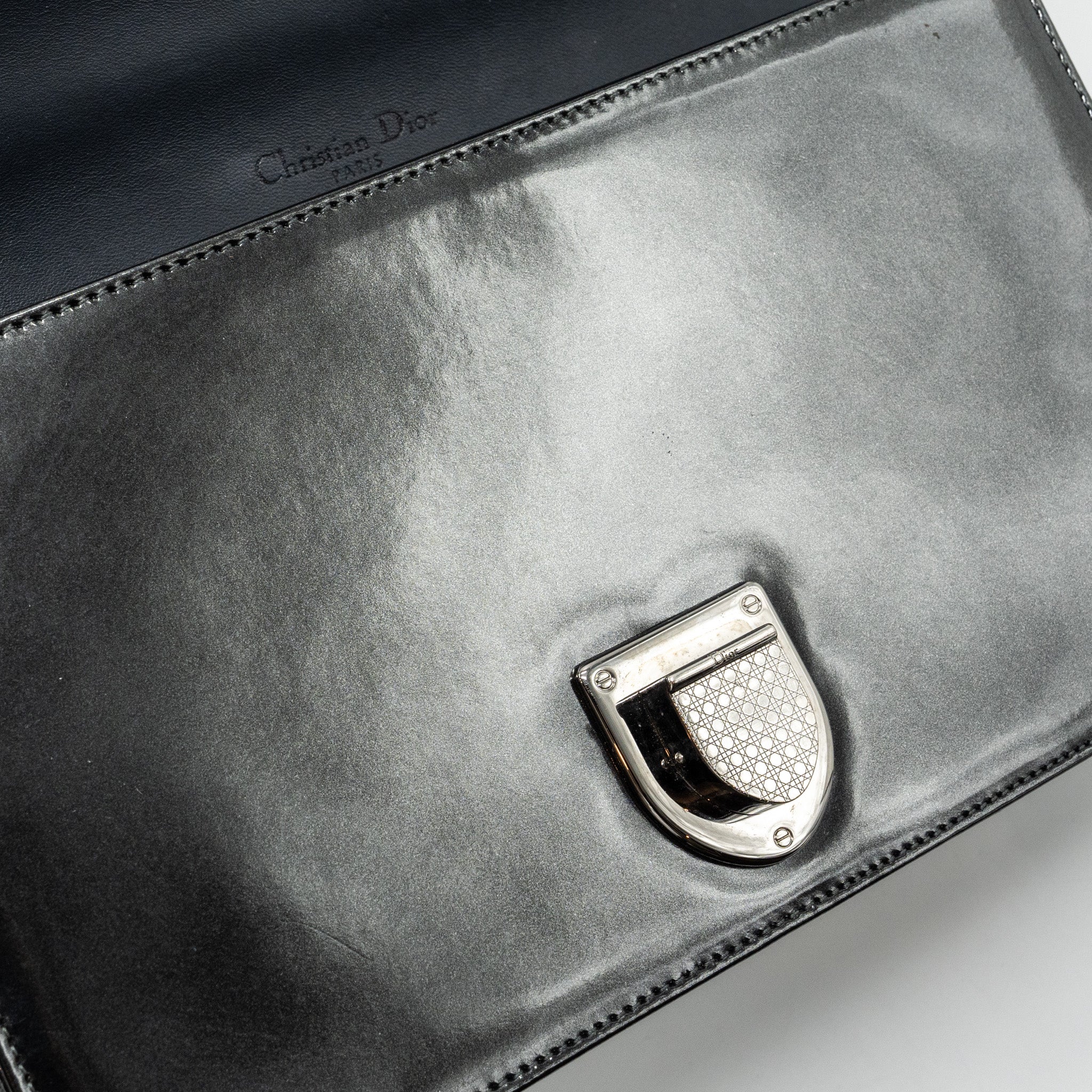 DIOR MEDIUM DIORAMA CALFSKIN METALLIC SILVER SHW