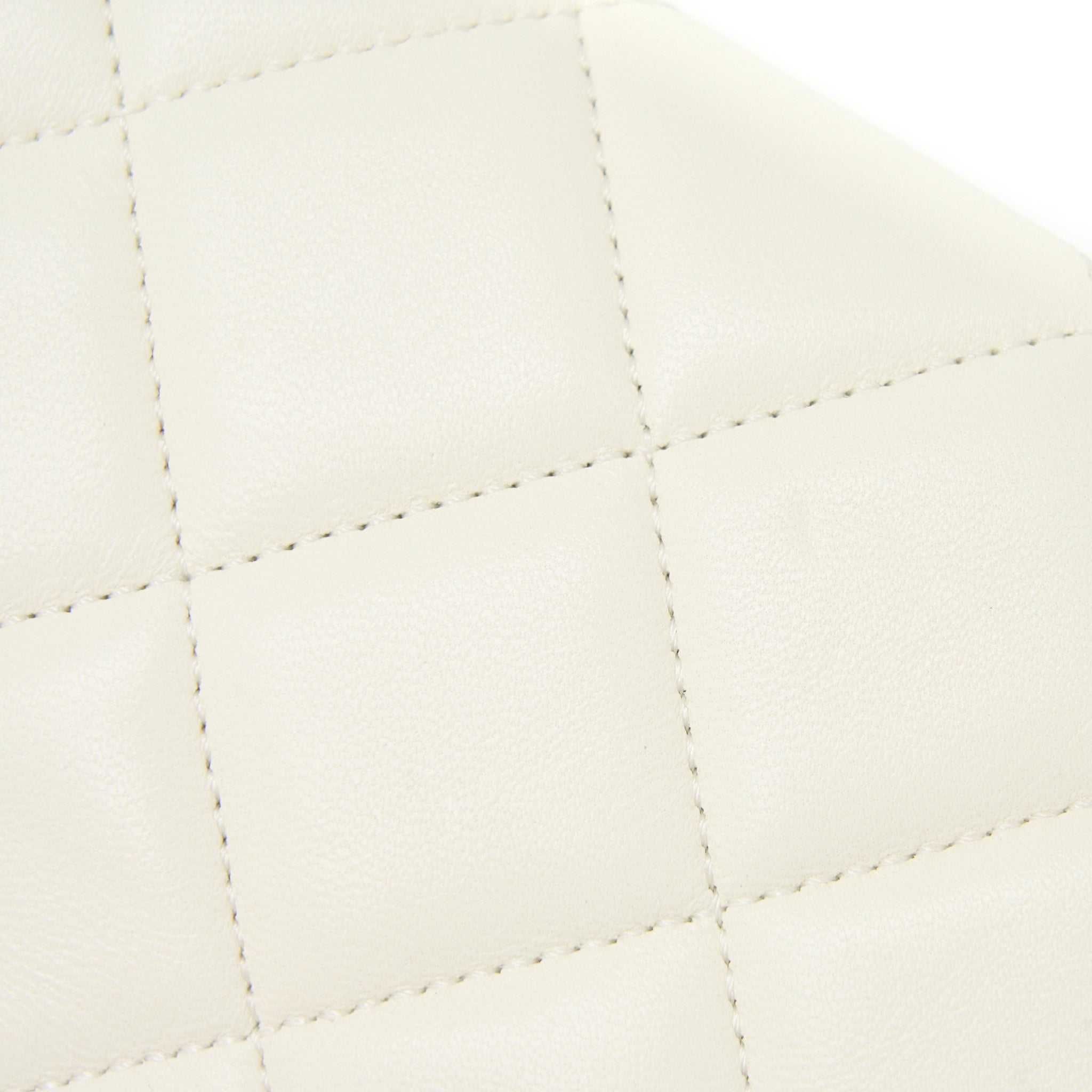 CHANEL SMALL TRENDY CC LAMBSKIN WHITE RGHW (MICROCHIP)