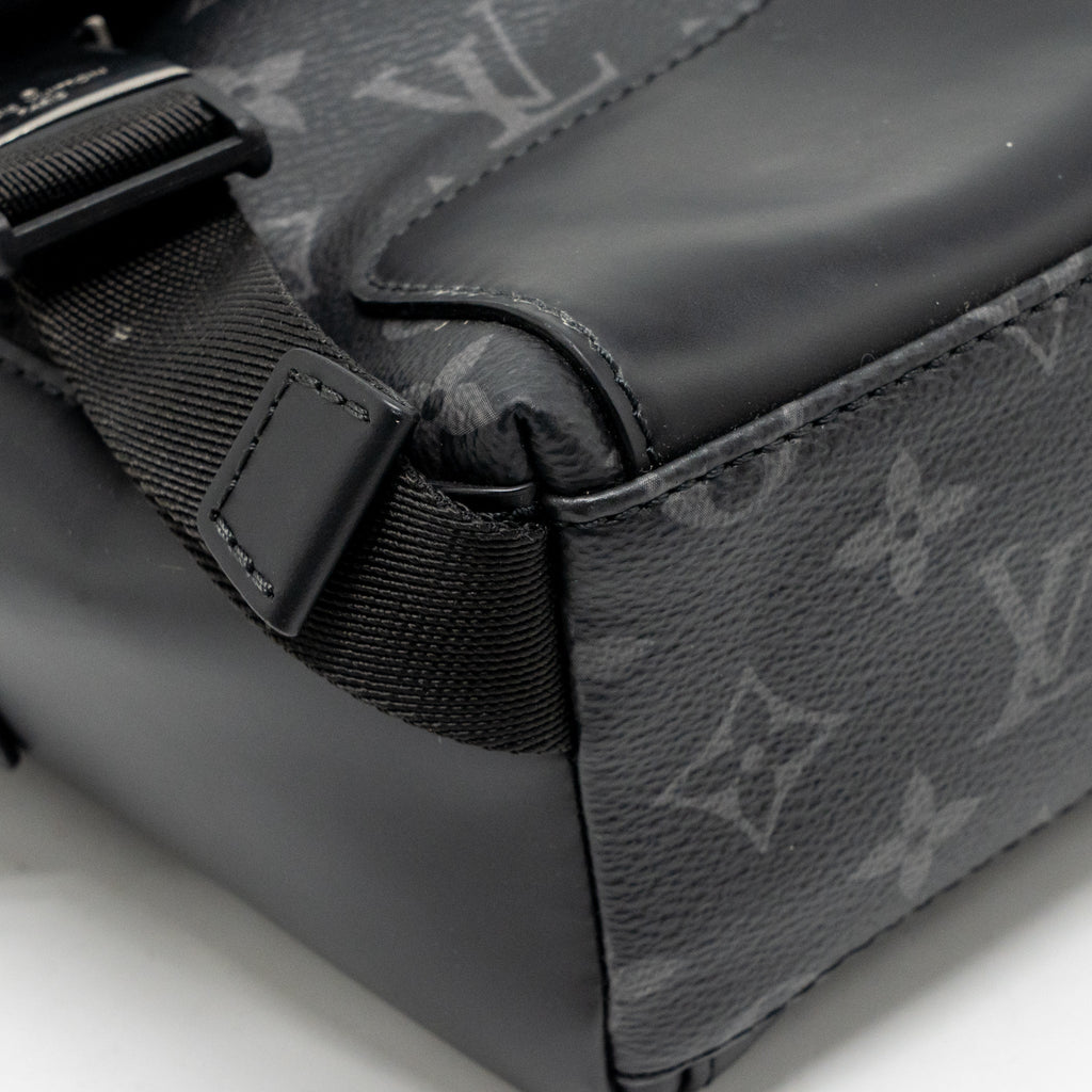 LOUIS VUITTON MESSENGER VOYAGER PM MONOGRAM ECLIPSE BLACK SHW
