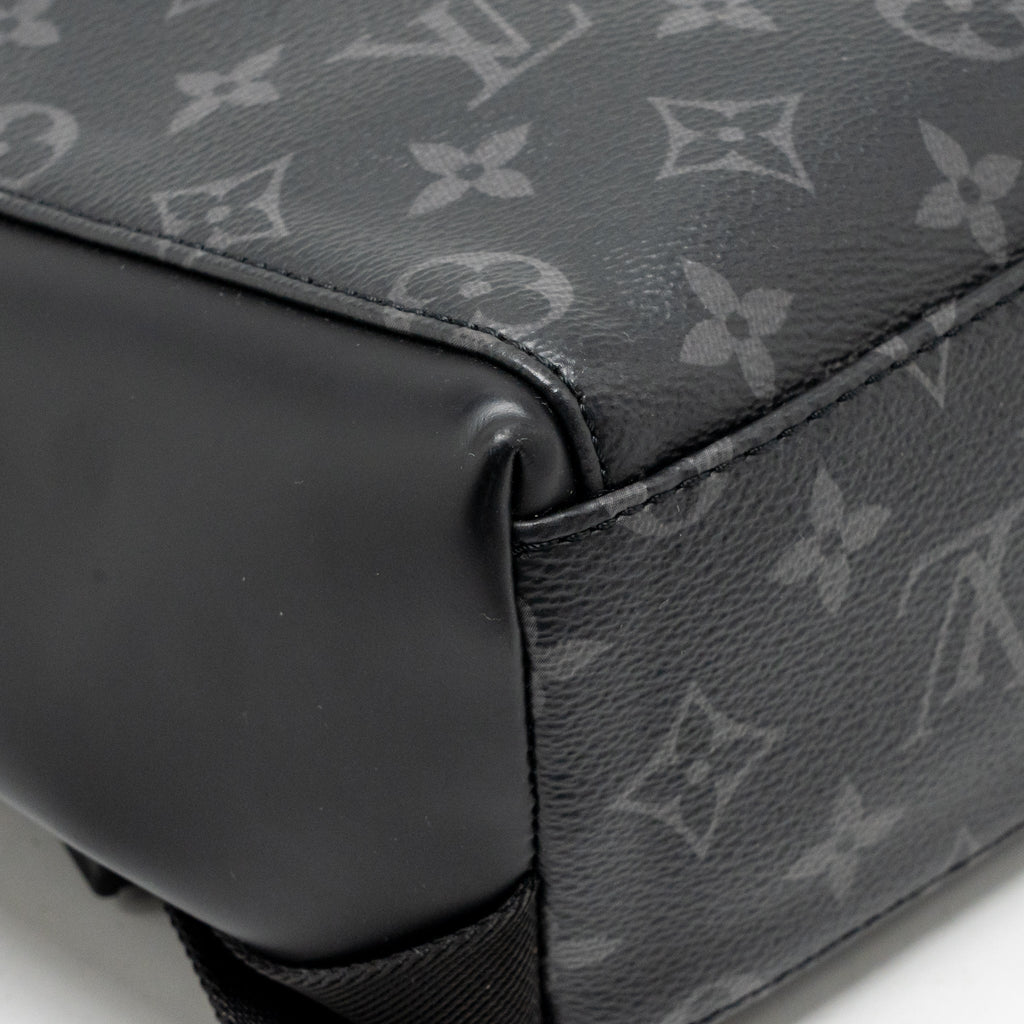 LOUIS VUITTON MESSENGER VOYAGER PM MONOGRAM ECLIPSE BLACK SHW