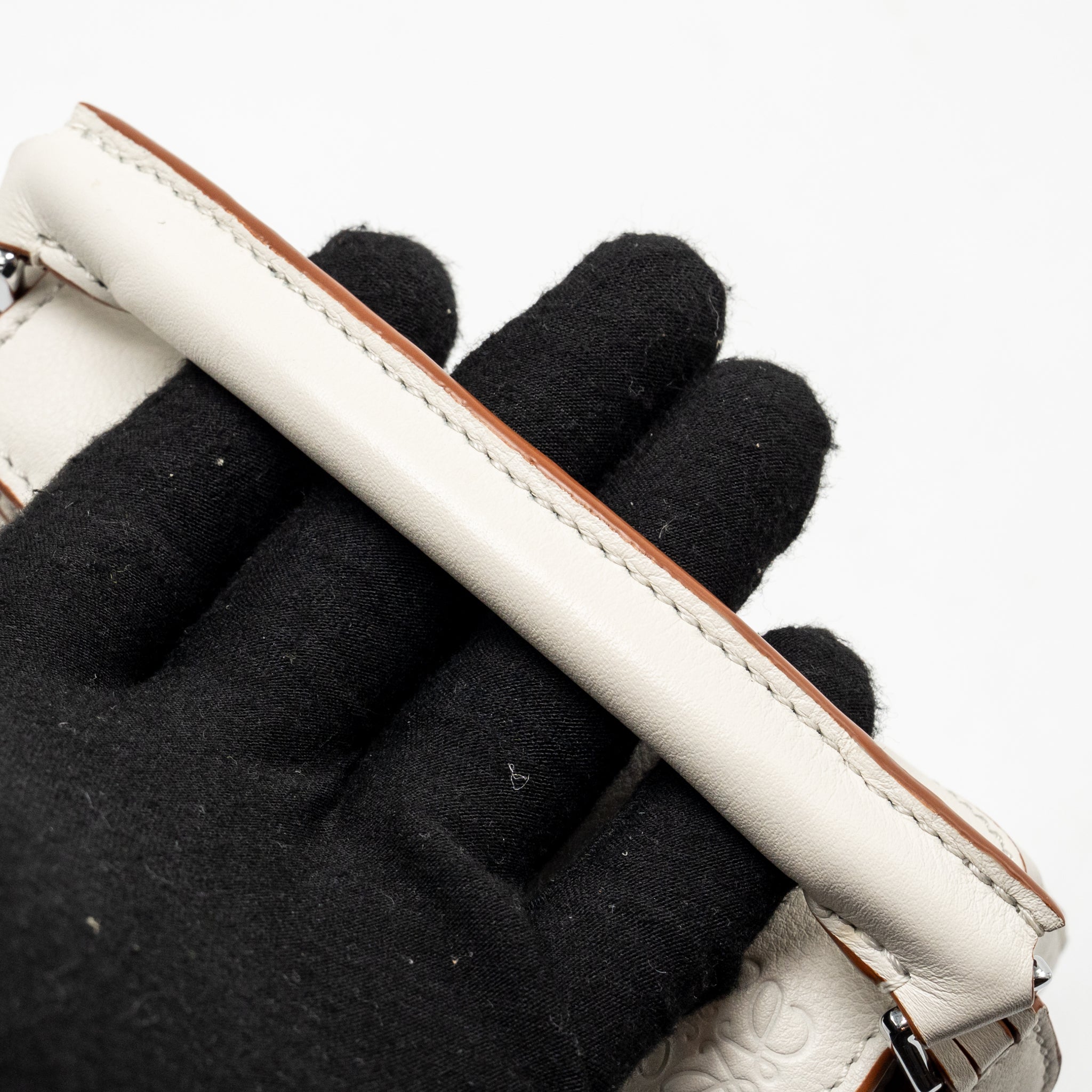 LOEWE NANO PUZZLE BAG CALFSKIN WHITE SHW