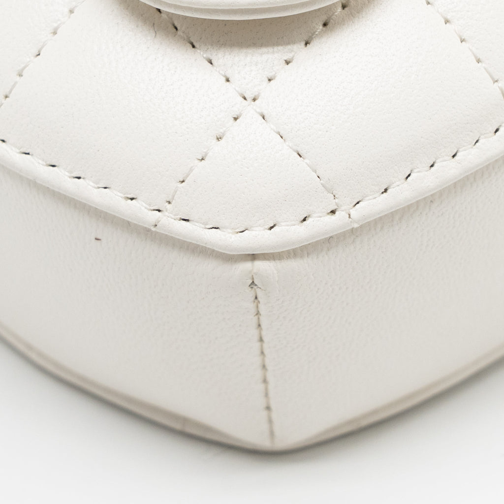 CHANEL 22S HEART BELT BAG LAMBSKIN WHITE LGHW