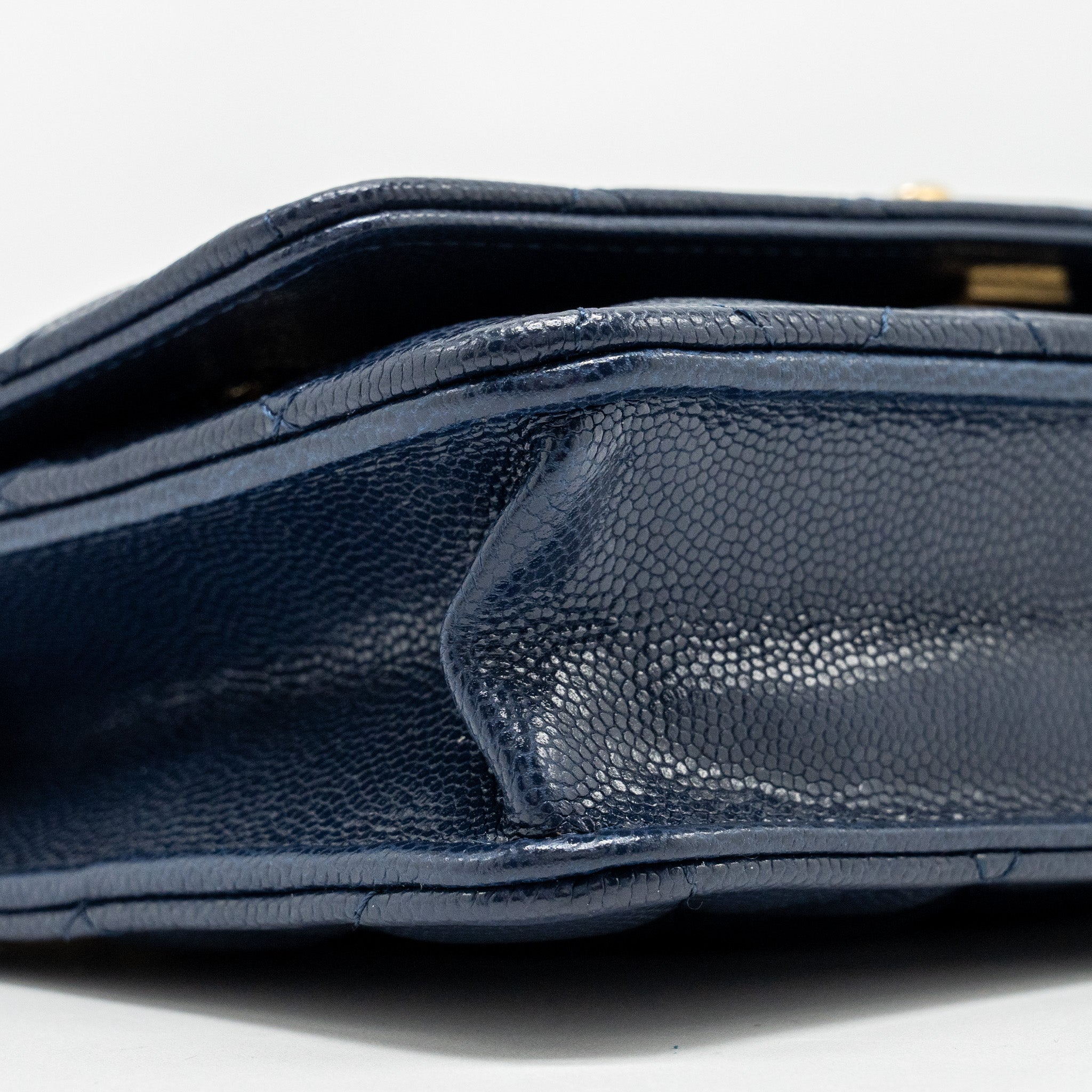 CHANEL 22A TWIST YOUR BUTTON WALLET ON CHAIN CAVIAR NAVY GHW (MICROCHIP)