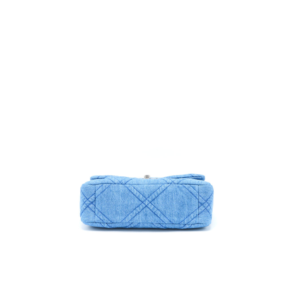 CHANEL 22P SMALL 19 BAG DENIM LIGHT BLUE MULTICOLOUR HARDWARE (MICROCHIP)