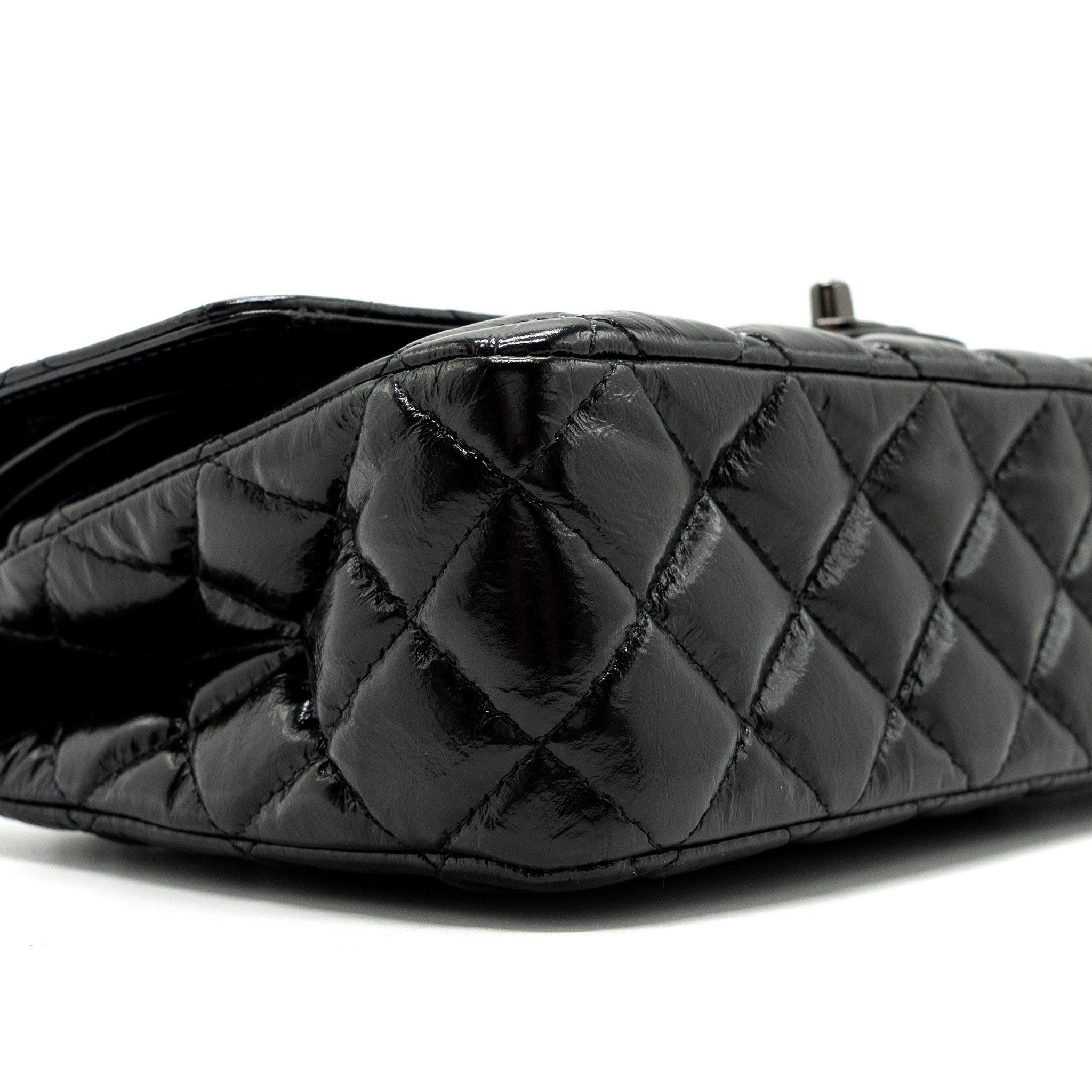 CHANEL MEDIUM CLASSIC DOUBLE FLAP BAG SHINY CALFSKIN SO BLACK