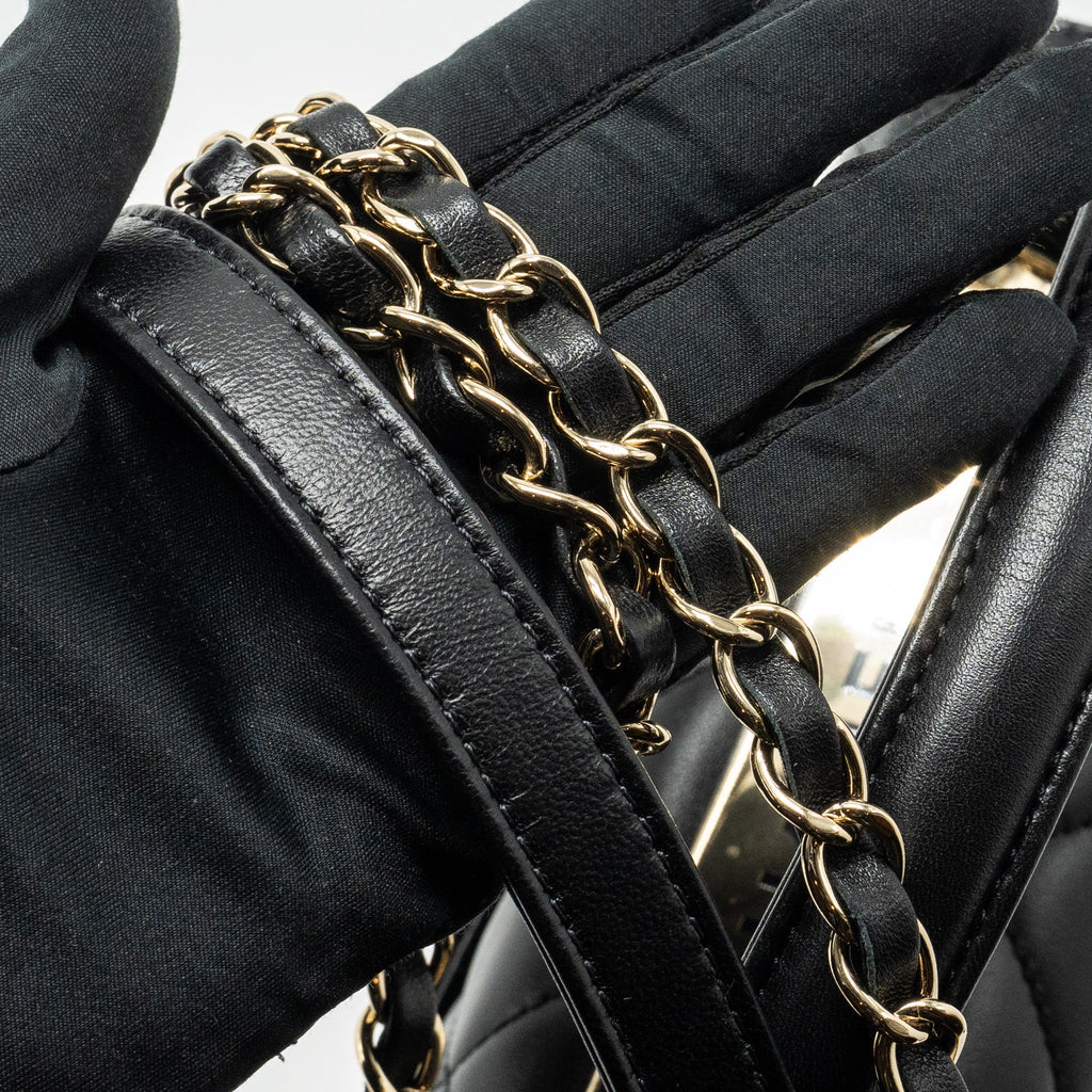 CHANEL SMALL TRENDY CC FLAP BAG LAMBSKIN BLACK LGHW (MICROCHIP)