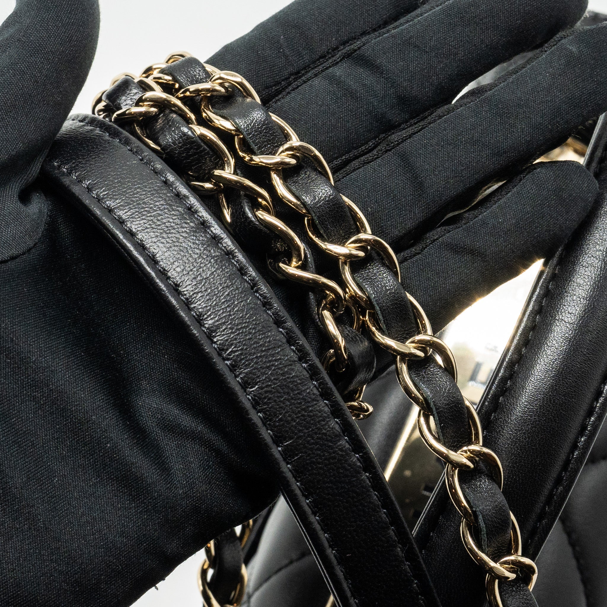 CHANEL SMALL TRENDY CC FLAP BAG LAMBSKIN BLACK LGHW (MICROCHIP)
