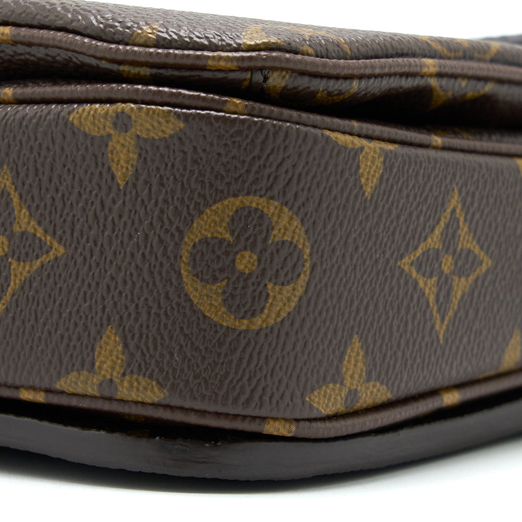LOUIS VUITTON POCHETTE MÉTIS MONOGRAM CANVAS GHW