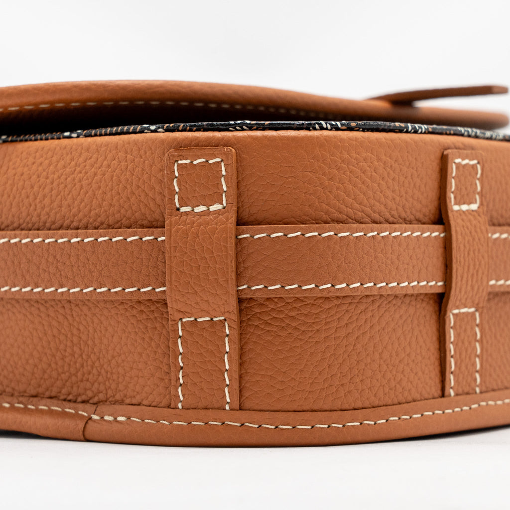 GOYARD BELVEDERE PM MESSENGER BAG GOYARDLINE CANVAS /CALFSKIN BLACK/TAN SHW