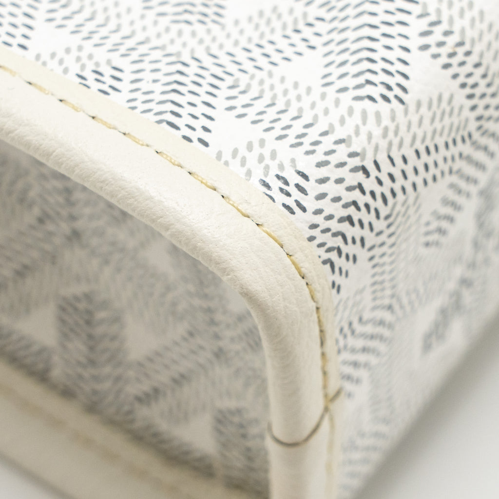 GOYARD JOUVENCE MM TOILETRY BAG GOYARDINE CANVAS WHITE SHW