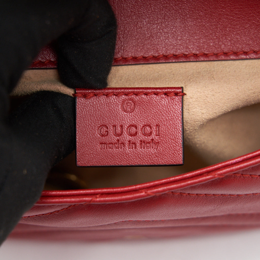 GUCCI GG MARMONT SUPER MINI LEATHER BAG RED