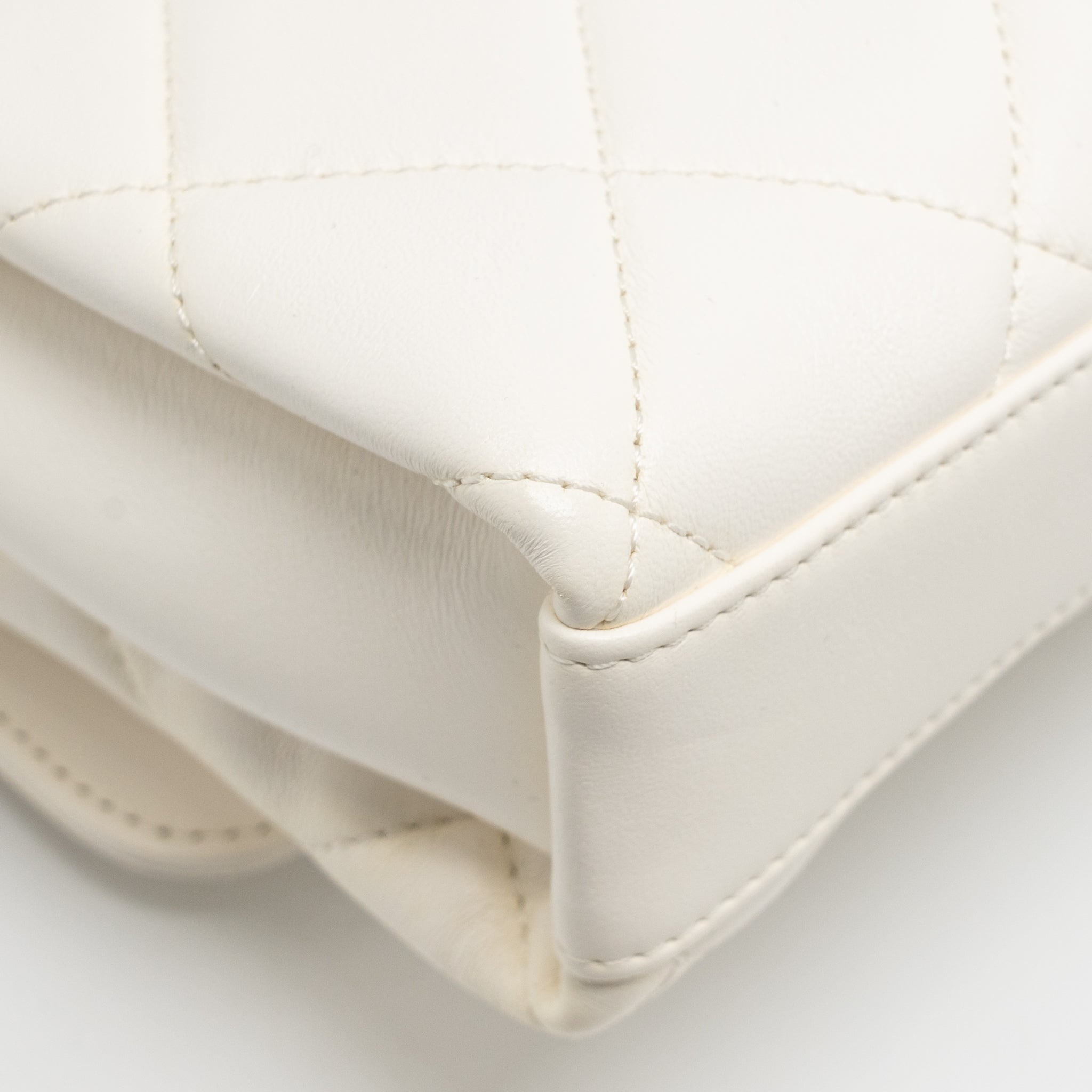 CHANEL QUILTED FLAP BAG WITH LETTER CHAIN LAMBSKIN WHITE GHW (MICROCHIP)