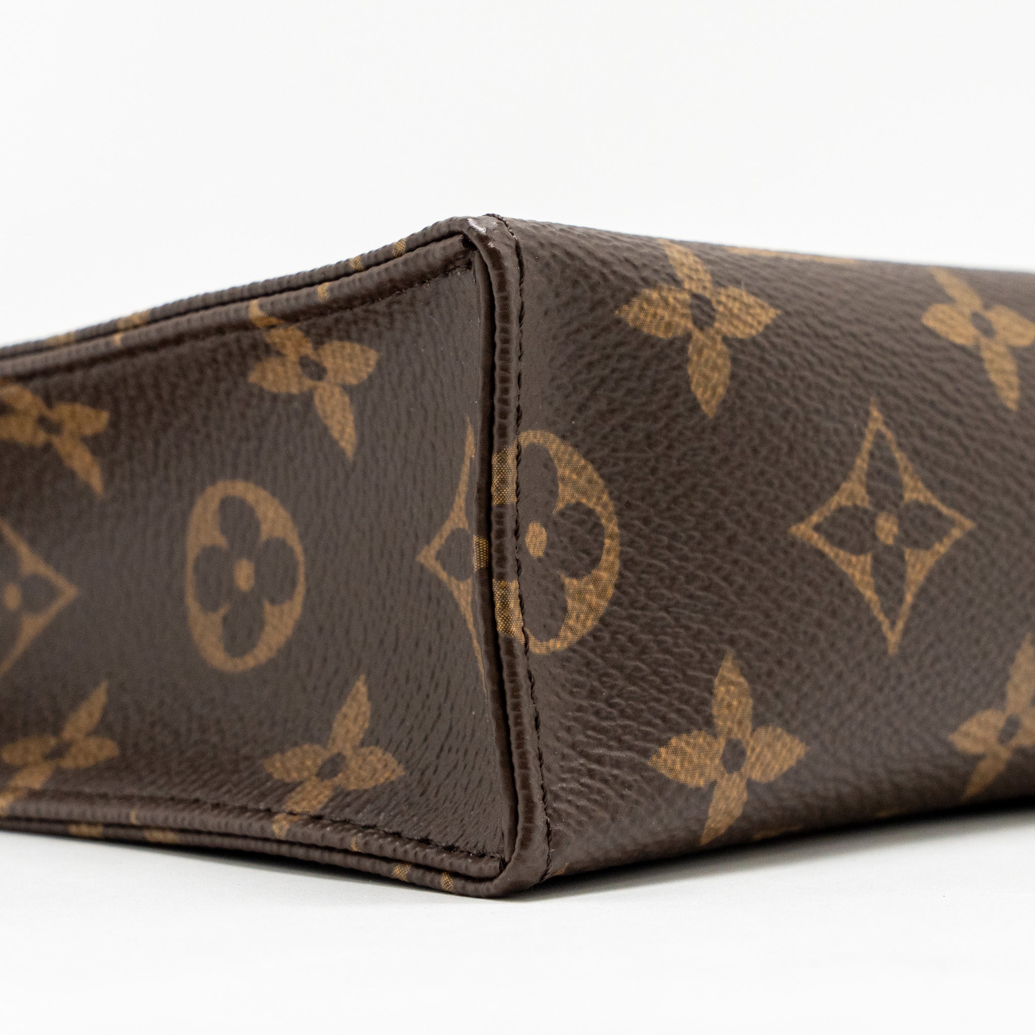LOUIS VUITTON TOILETRY POCHETTE 26 MONOGRAM CANVAS GHW