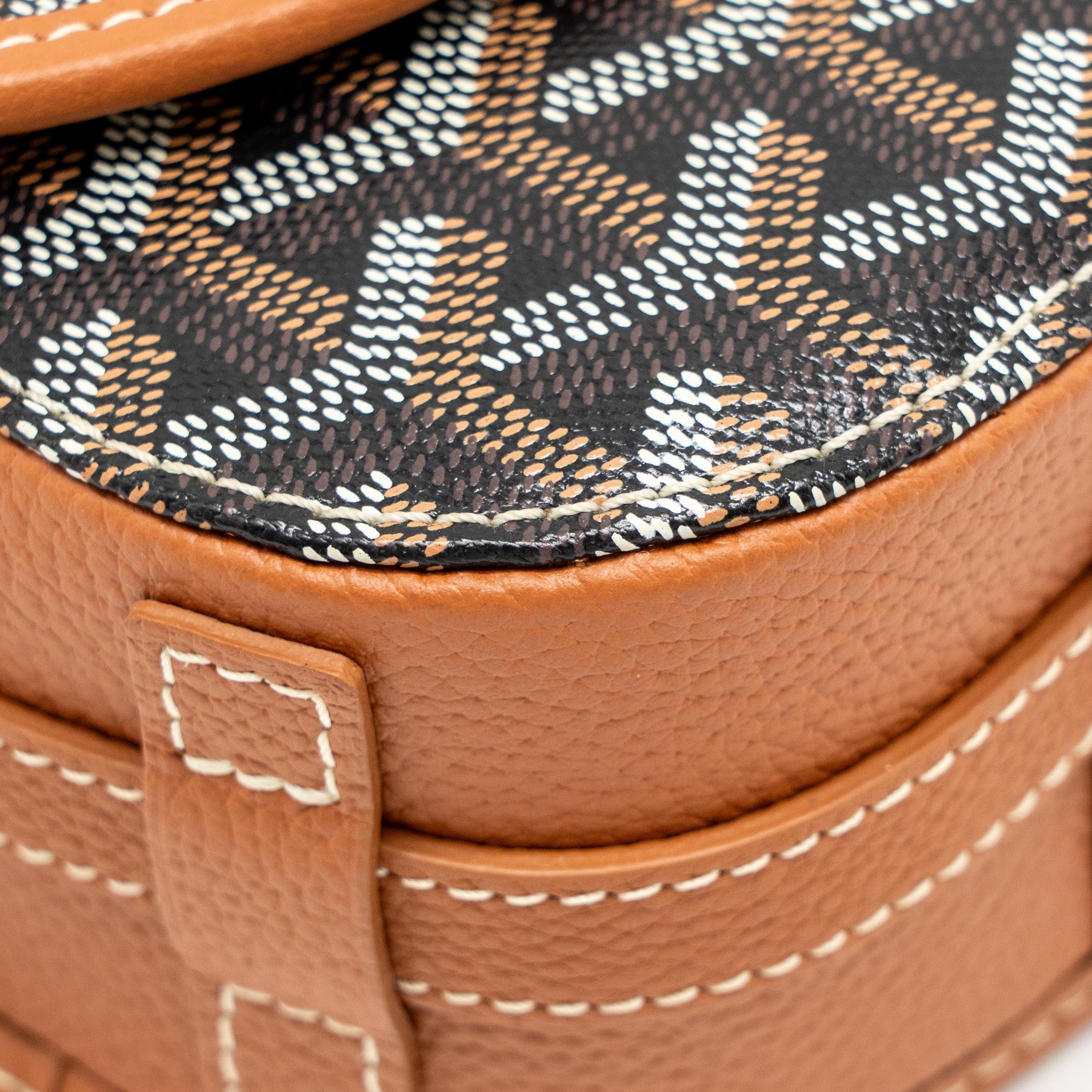 GOYARD BELVEDERE PM MESSENGER BAG GOYARDINE CANVAS / CALFSKIN BLACK/TAN SHW