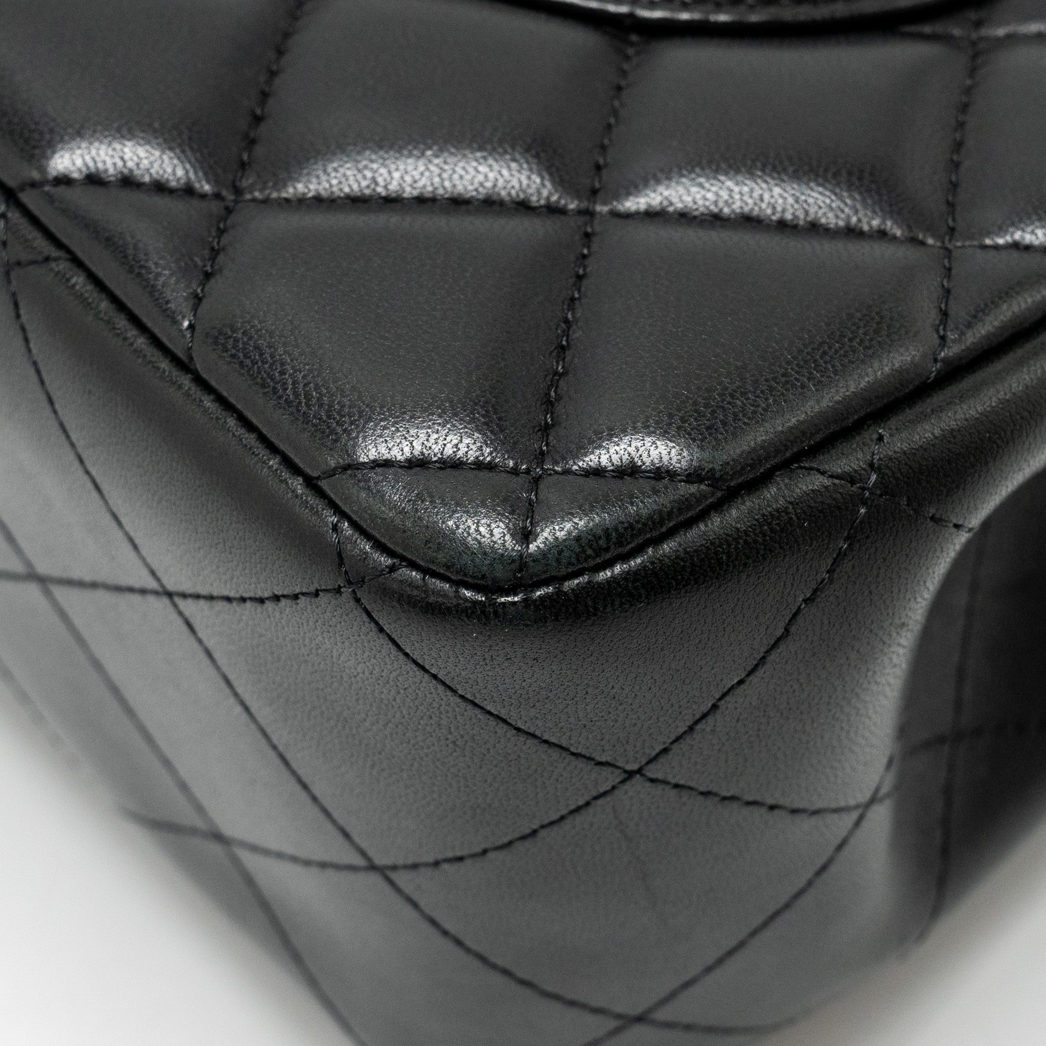 CHANEL JUMBO CLASSIC DOUBLE FLAP BAG LAMBSKIN BLACK GHW