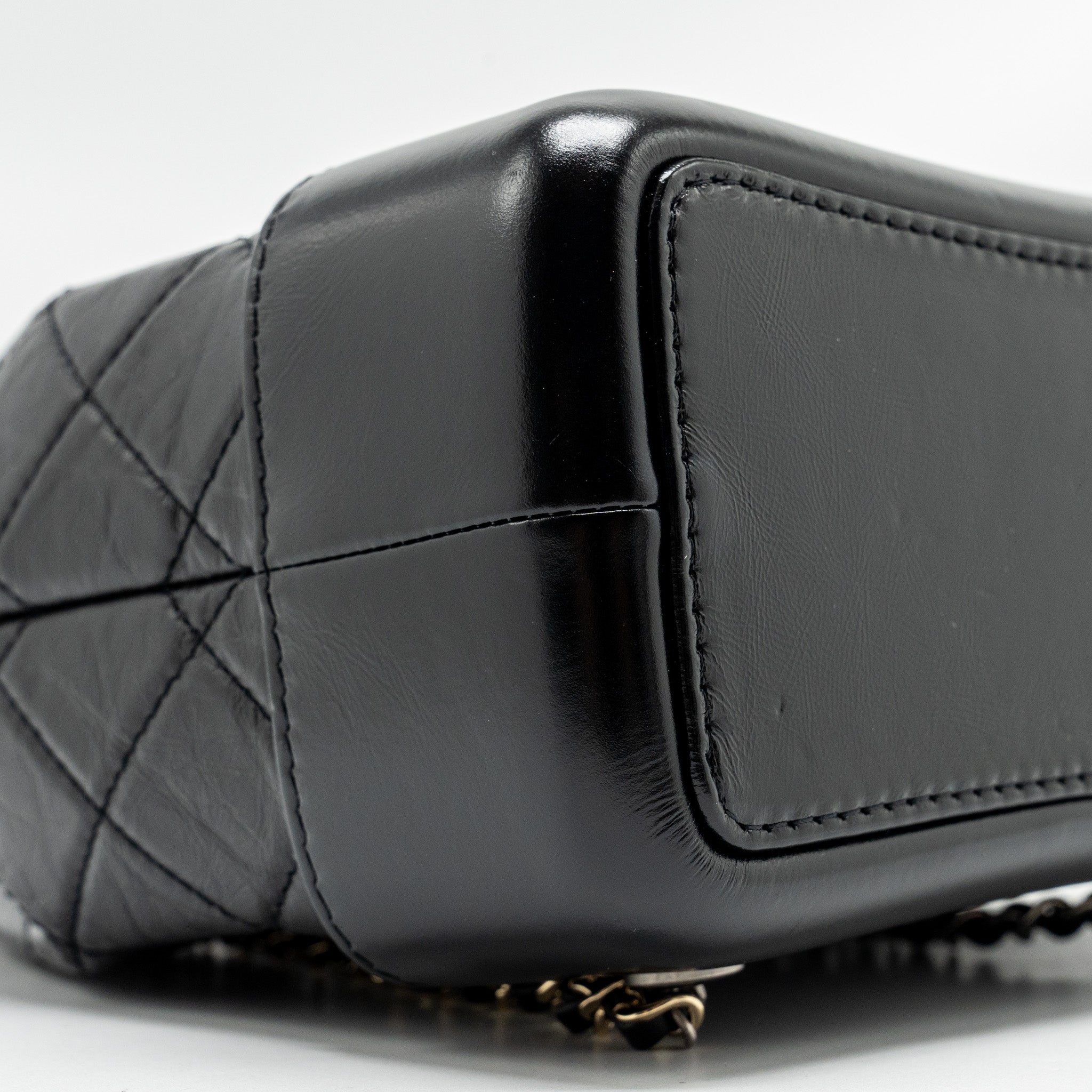 CHANEL SMALL GABRIELLE BACKPACK AGED CALFSKIN BLACK MULTICOLOUR COLOUR HARDWARE (MICROCHIP)