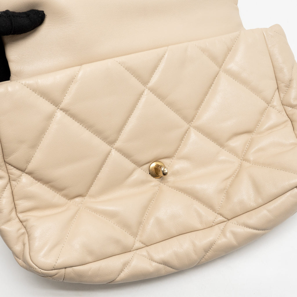 CHANEL MAXI 19 BAG GOATSKIN BEIGE MULTICOLOR HARDWARE