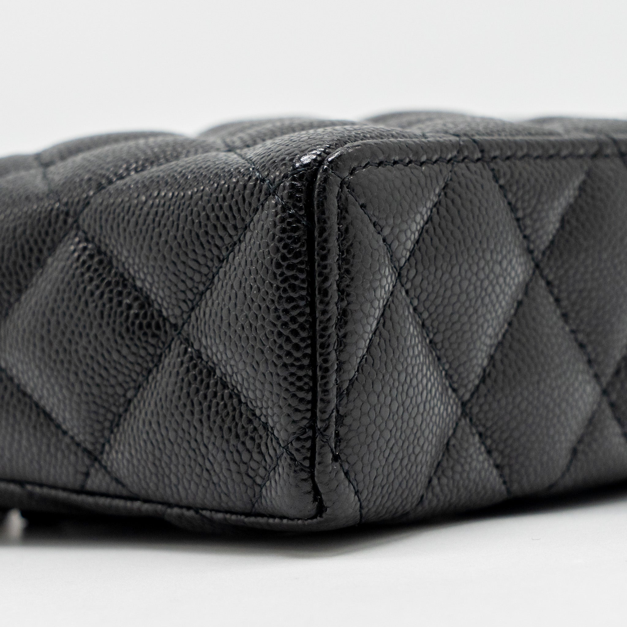 CHANEL 25P CC TOP HANDLE VANITY BAG CAVIAR BLACK LGHW (MICROCHIP)