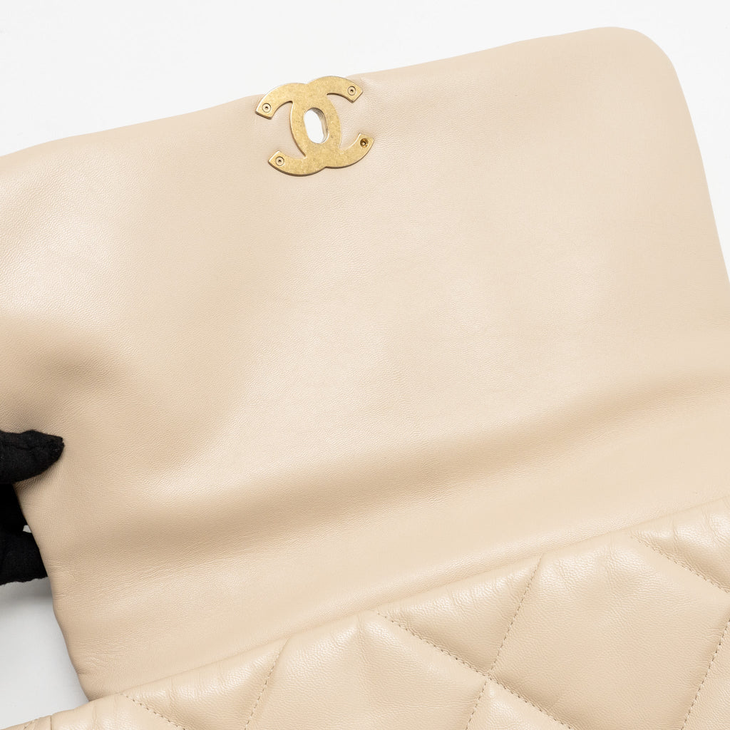 CHANEL MAXI 19 BAG GOATSKIN BEIGE MULTICOLOR HARDWARE