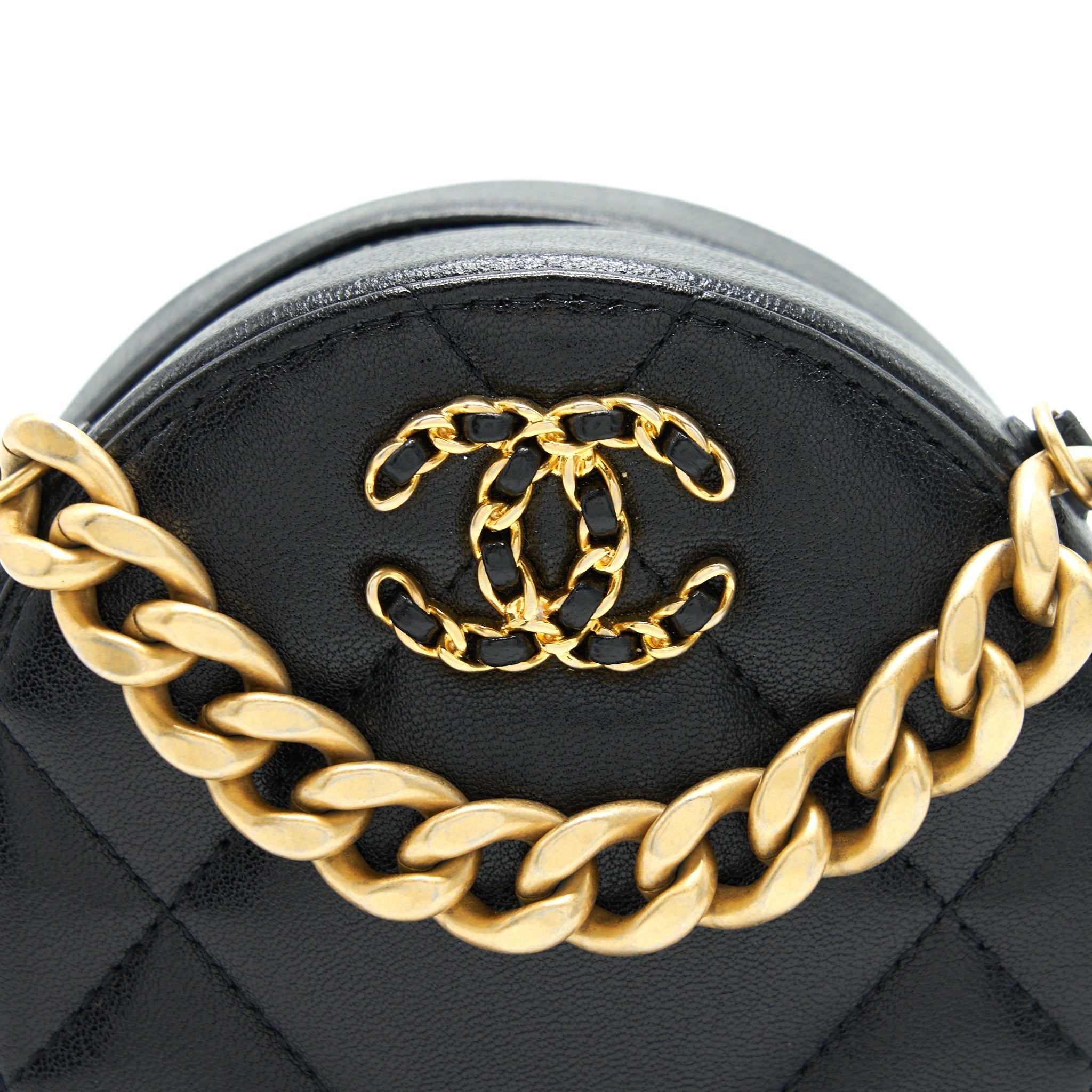 CHANEL 19 CLUTCH WITH CHAIN IN BLACK
