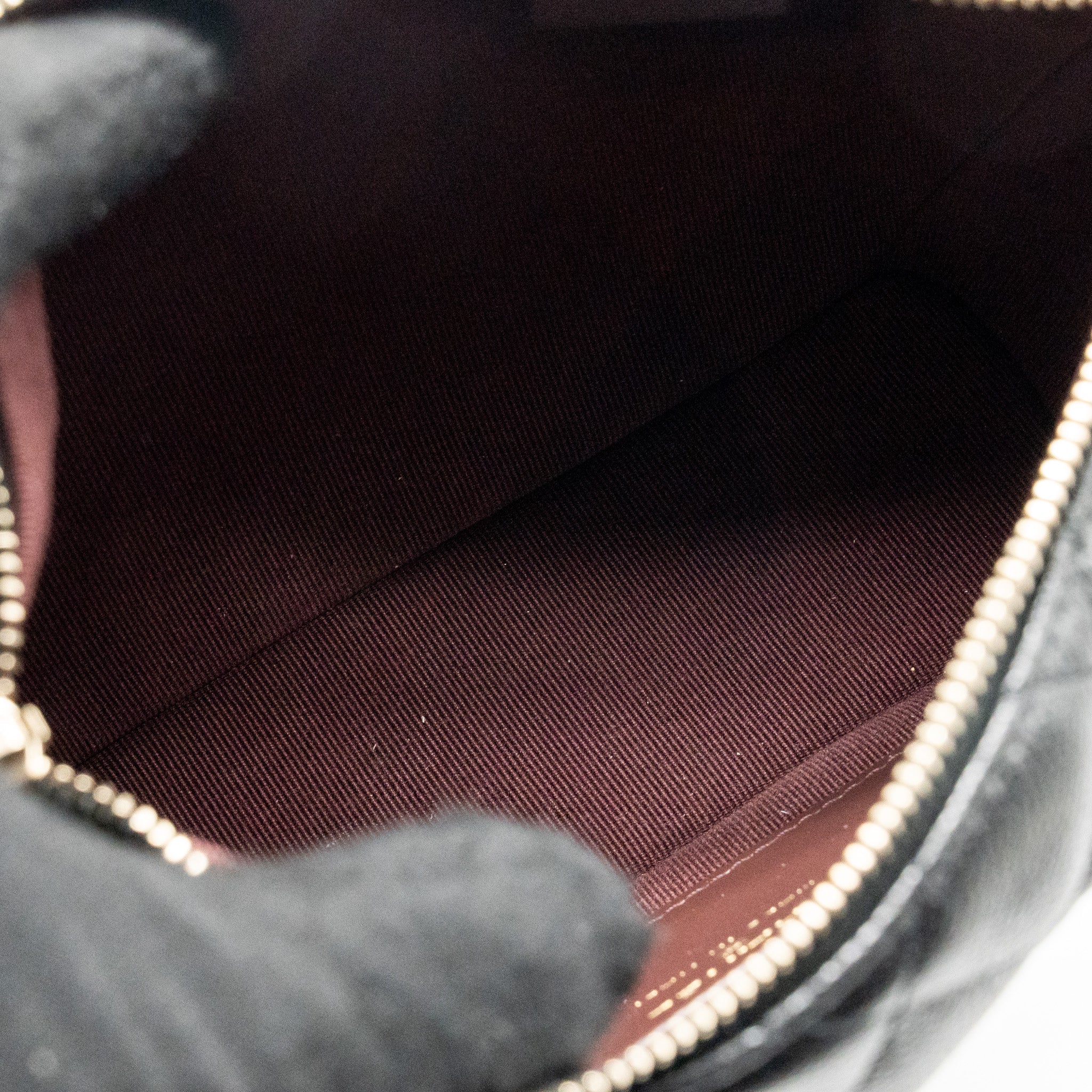 CHANEL 25C QUILTED HOBO BAG CAVIAR BLACK LGHW (MICROCHIP)