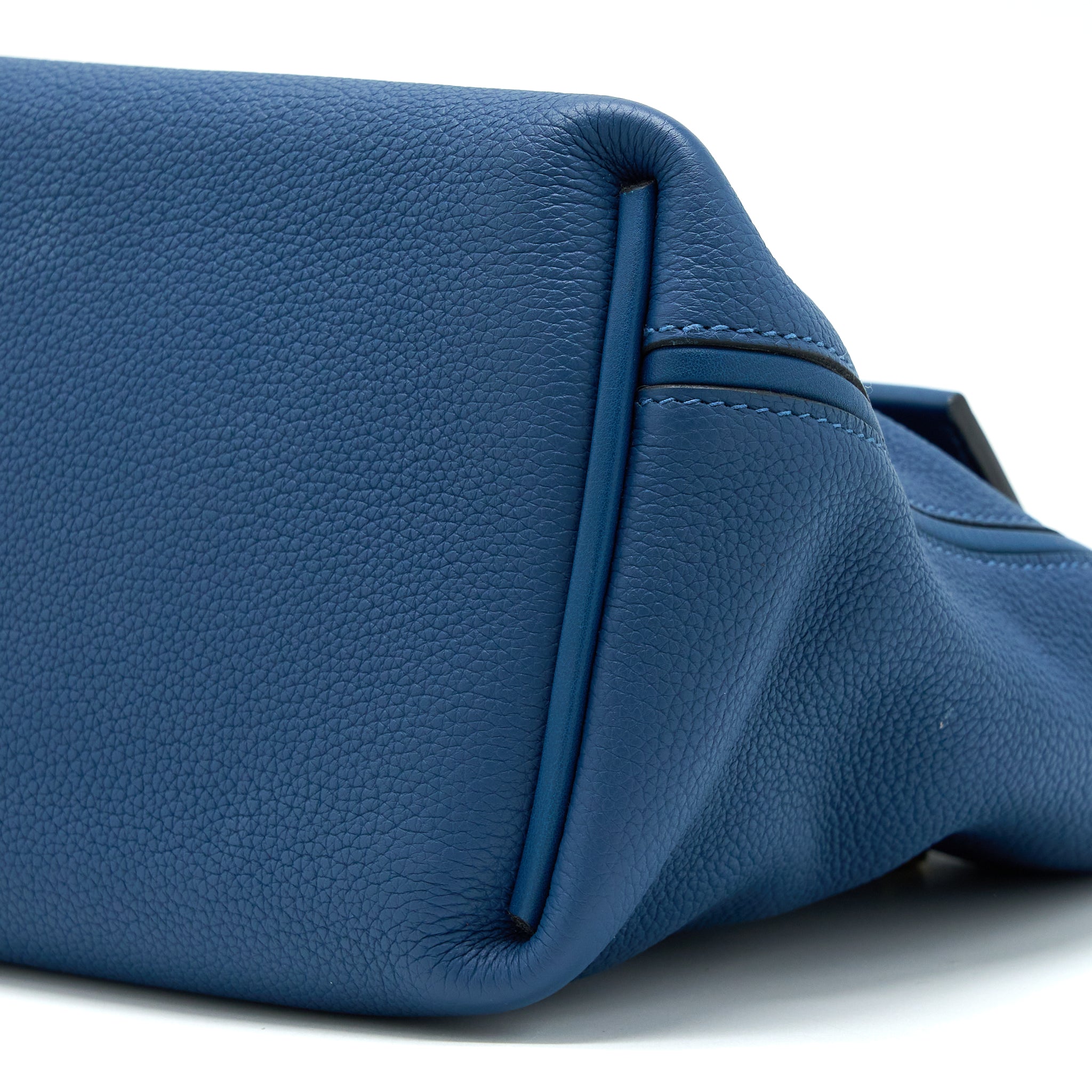 HERMES 24/24 2424-29 BAG TOGO/SWIFT S4 DEEP BLUE GHW