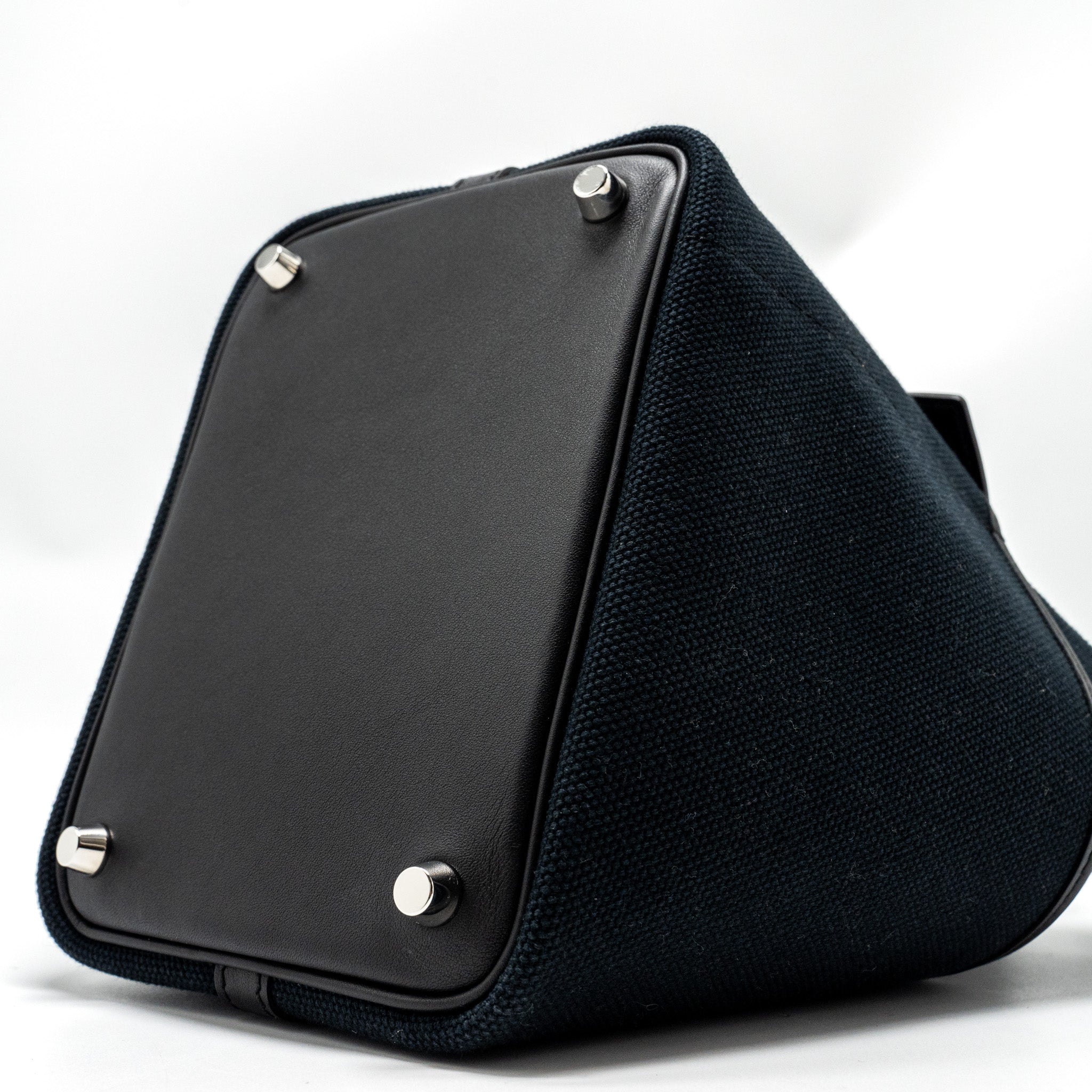 HERMES CARGO PICOTIN 18 LOCK BAG CANVAS / SWIFT BLACK SHW