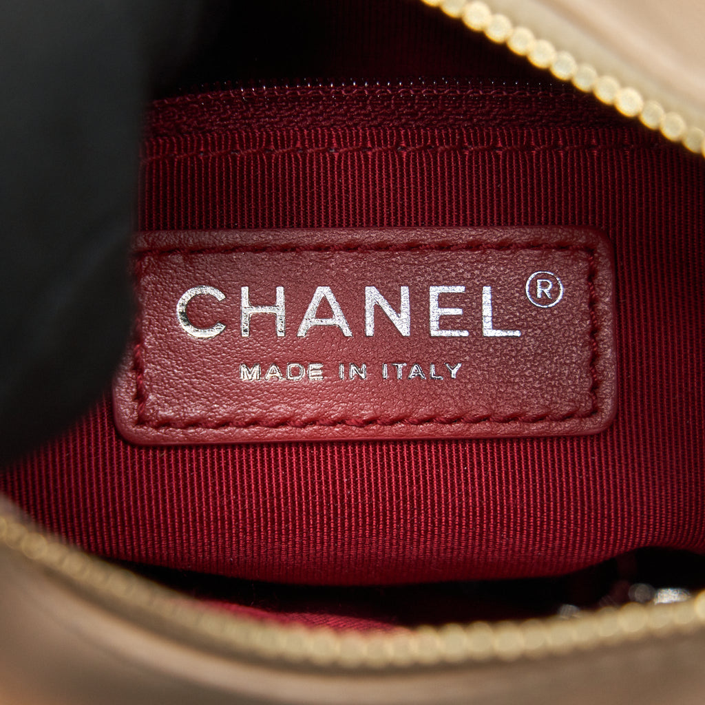 CHANEL SMALL GABRIELLE HOBO BAG IN BEIGE/BLACK