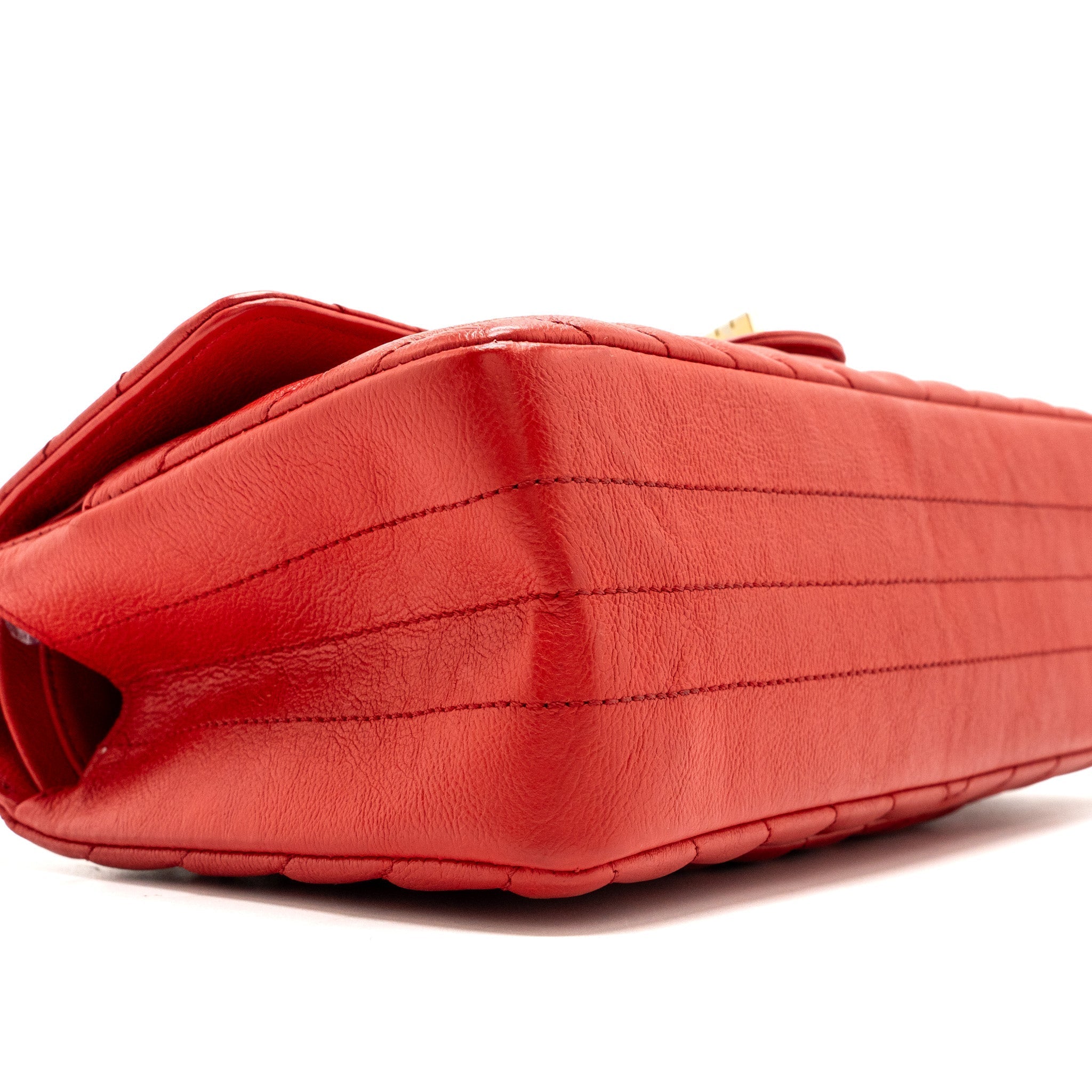 CHANEL SMALL 2.55 REISSUE FLAP BAG CHEVRON CALFSKIN RED GHW