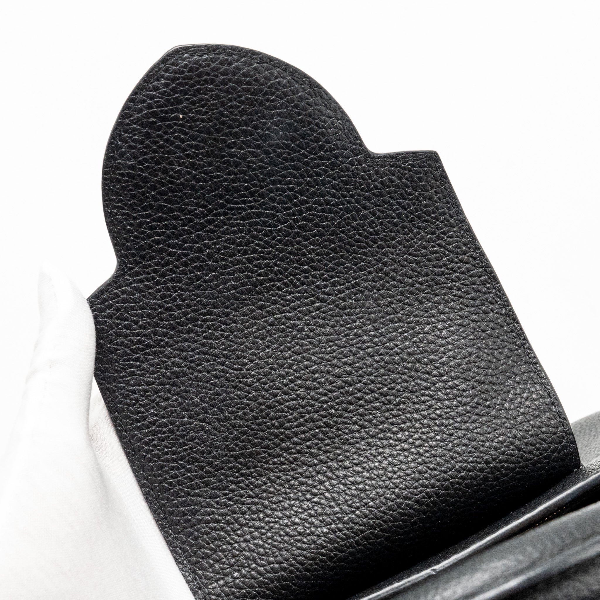 LOUIS VUITTON CAPUCINES MM CALFSKIN BLACK GHW