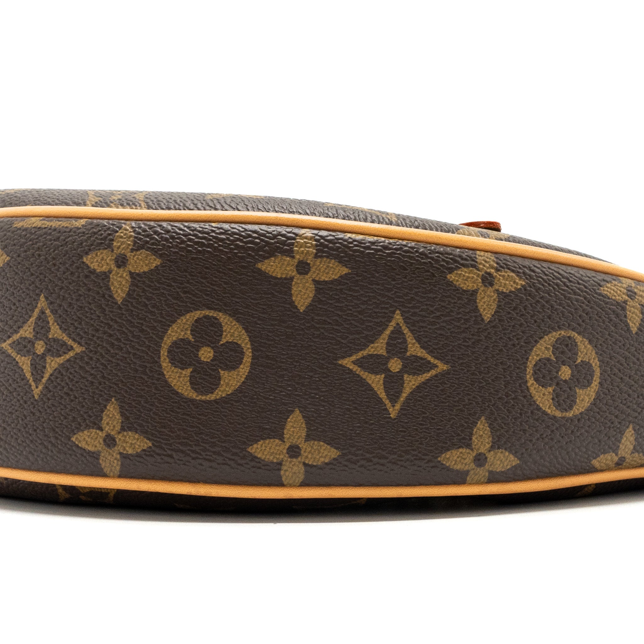 LOUIS VUITTON LOOP BAG MONOGRAM CANVAS GHW