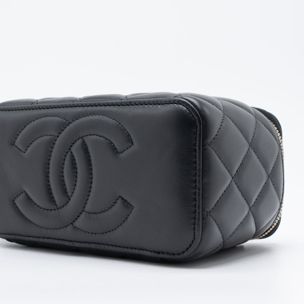 CHANEL 23C PEARL CRUSH LONG VANITY LAMBSKIN BLACK BRUSHED GHW (MICROCHIP)